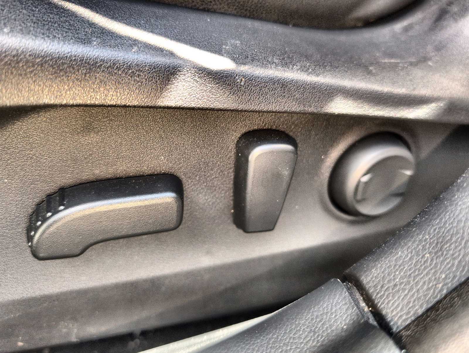 Thumbnail: 2022 Subaru Outback - 17