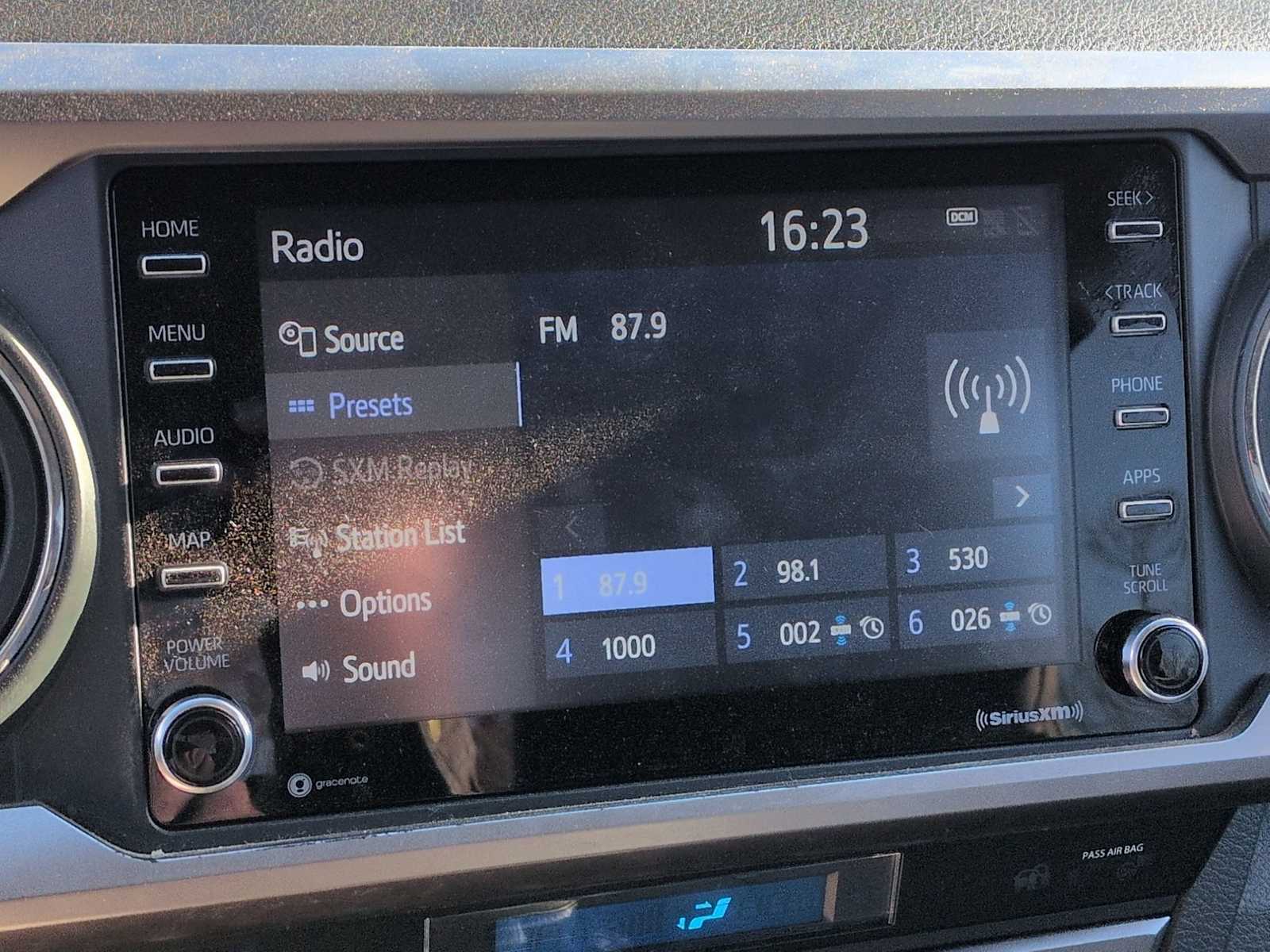 Thumbnail: 2022 Toyota Tacoma - 16