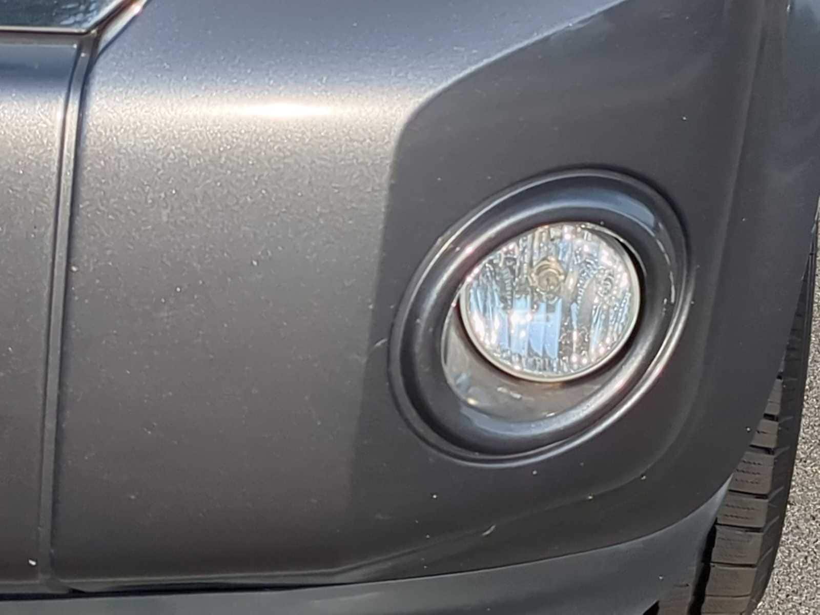 Thumbnail: 2010 Ford Escape - 11