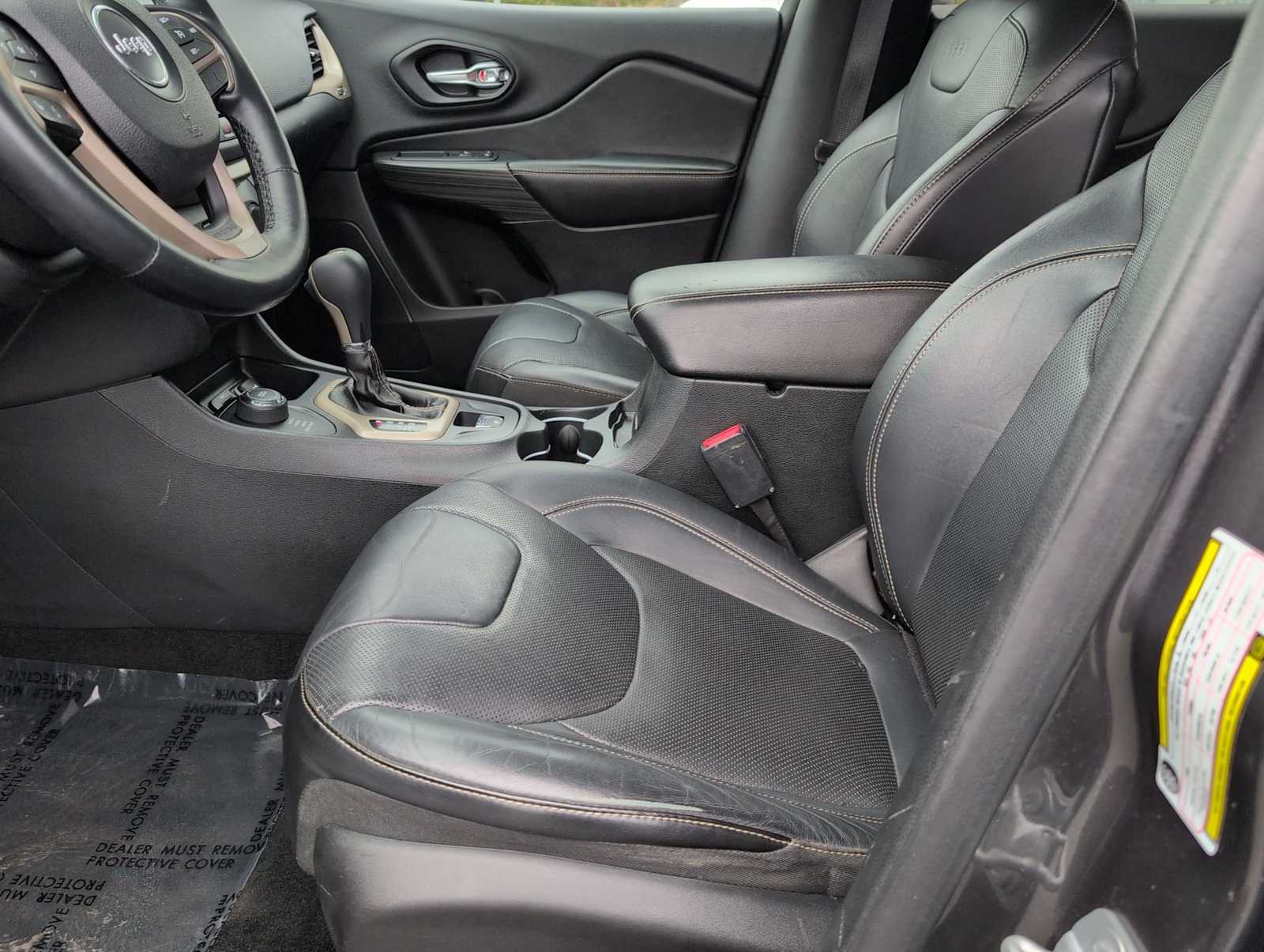 Thumbnail: 2015 Jeep Cherokee - 17