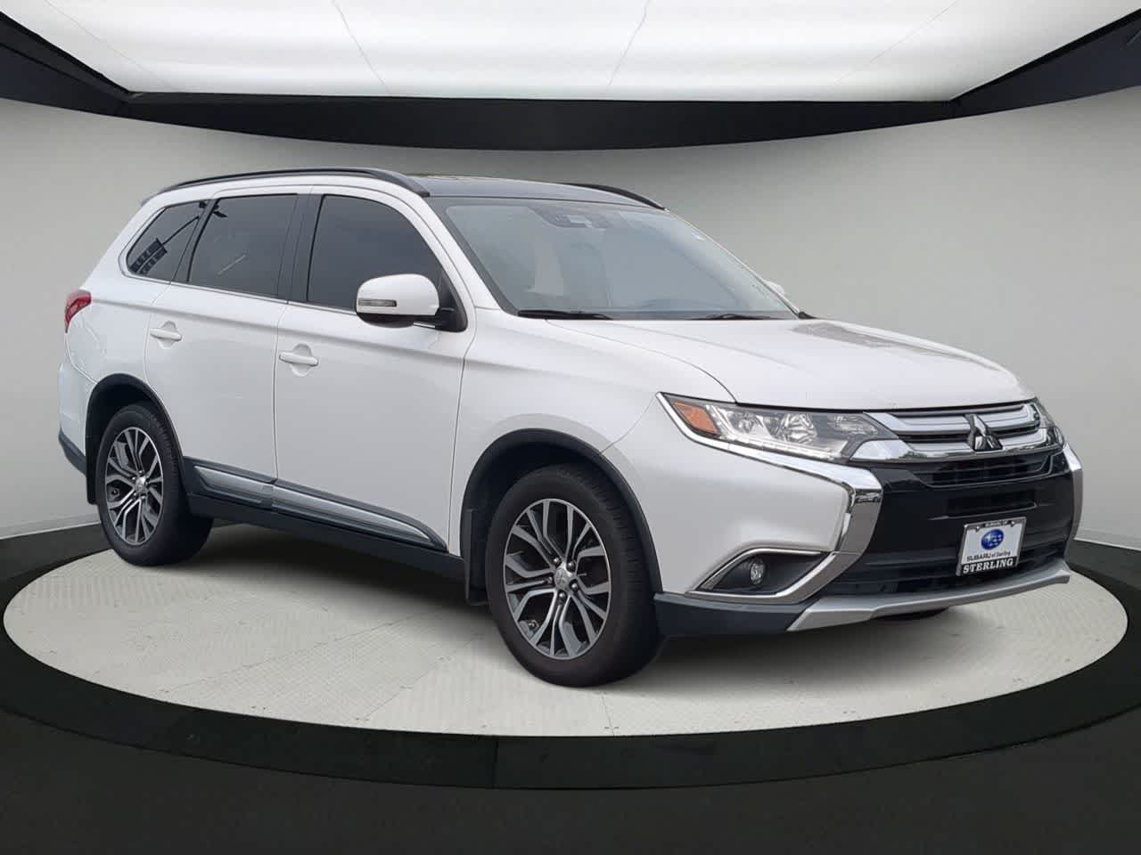 Used 2017 Mitsubishi Outlander SE with VIN JA4AD3A38HZ020663 for sale in Sterling, VA