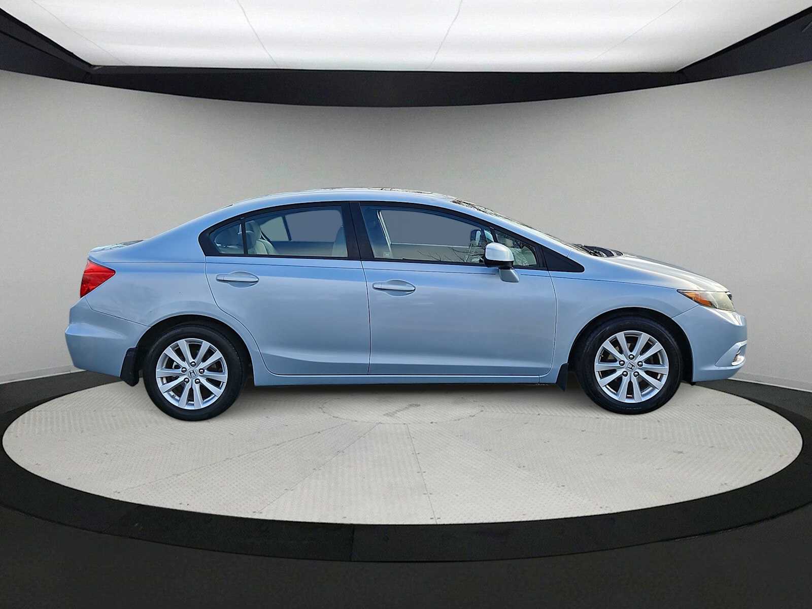 Thumbnail: 2012 Honda Civic - 9