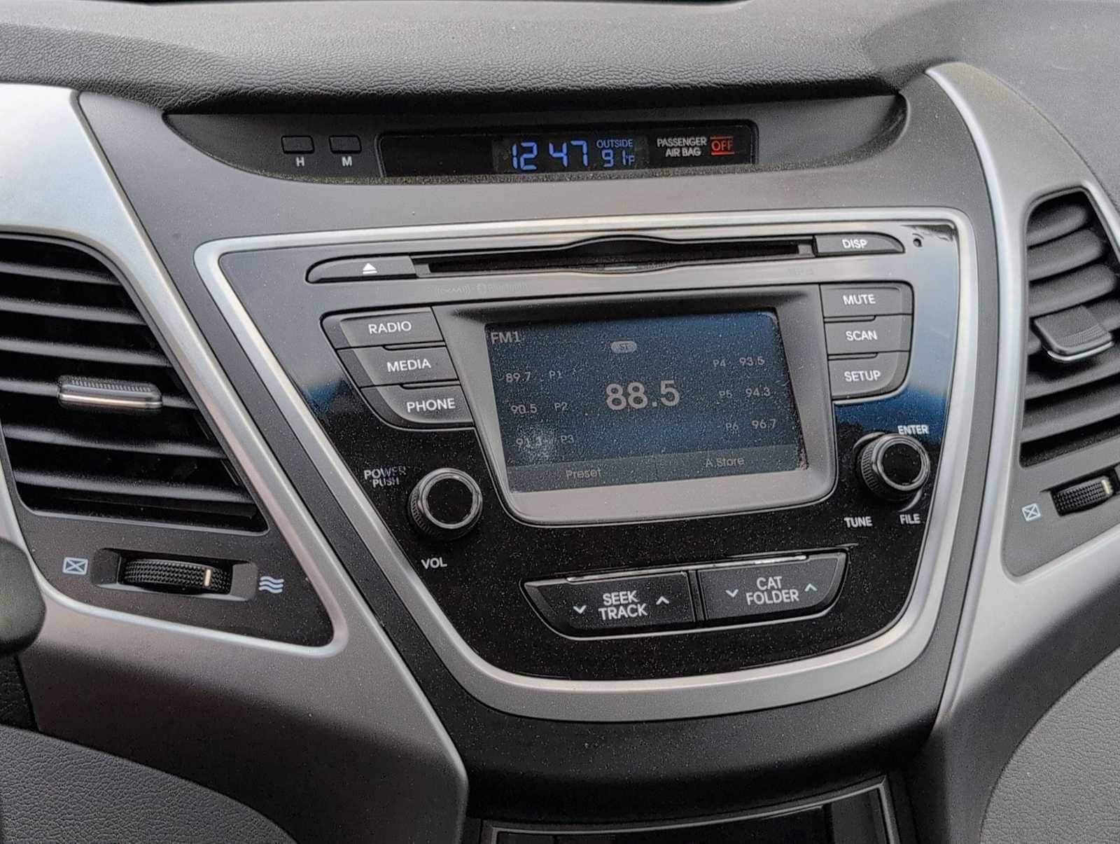 Thumbnail: 2016 Hyundai Elantra - 26