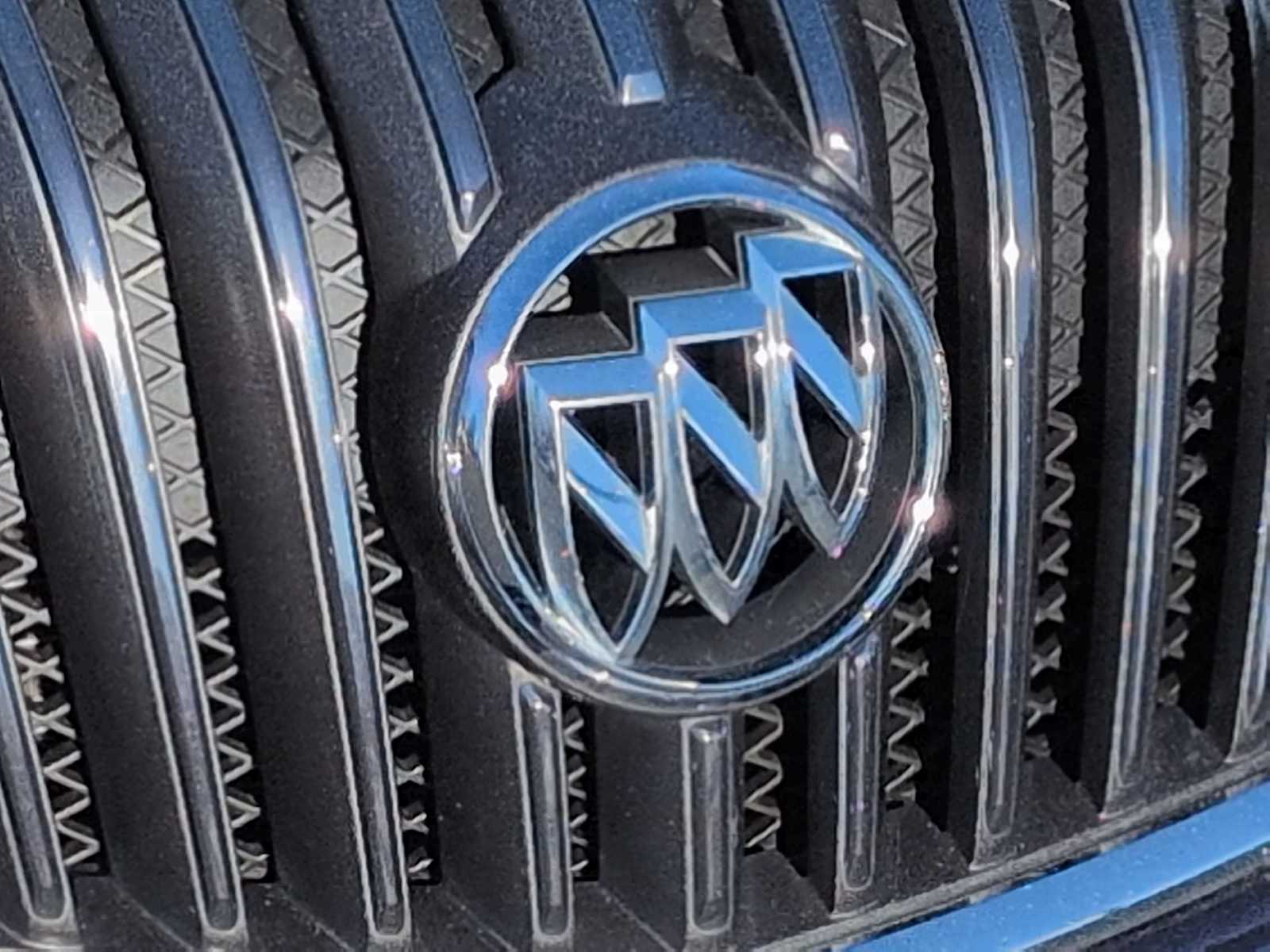 Thumbnail: 2016 Buick Verano - 12