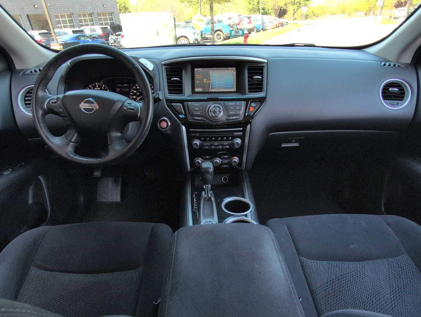 Thumbnail: 2014 Nissan Pathfinder - 15