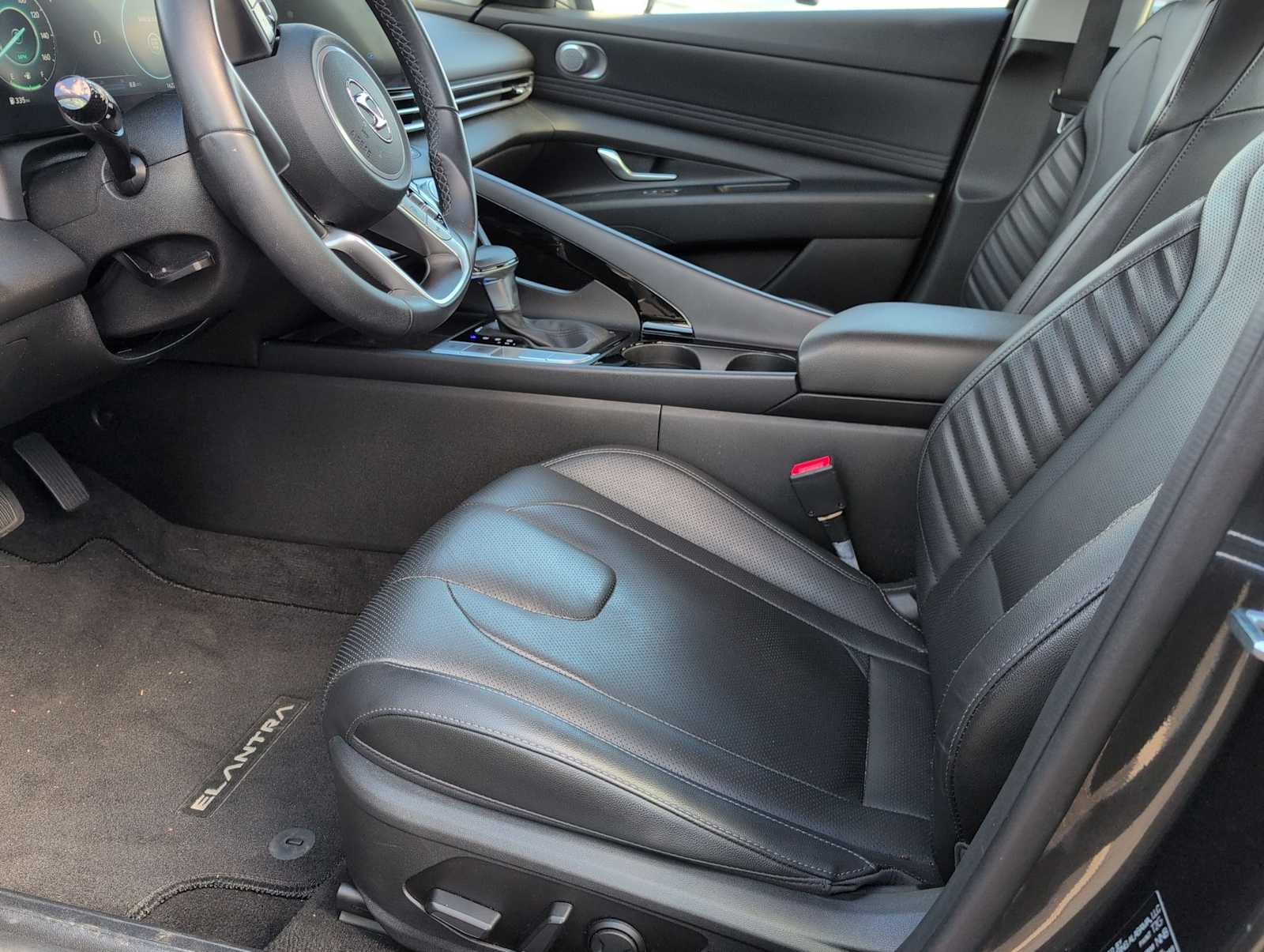 Thumbnail: 2023 Hyundai Elantra - 16