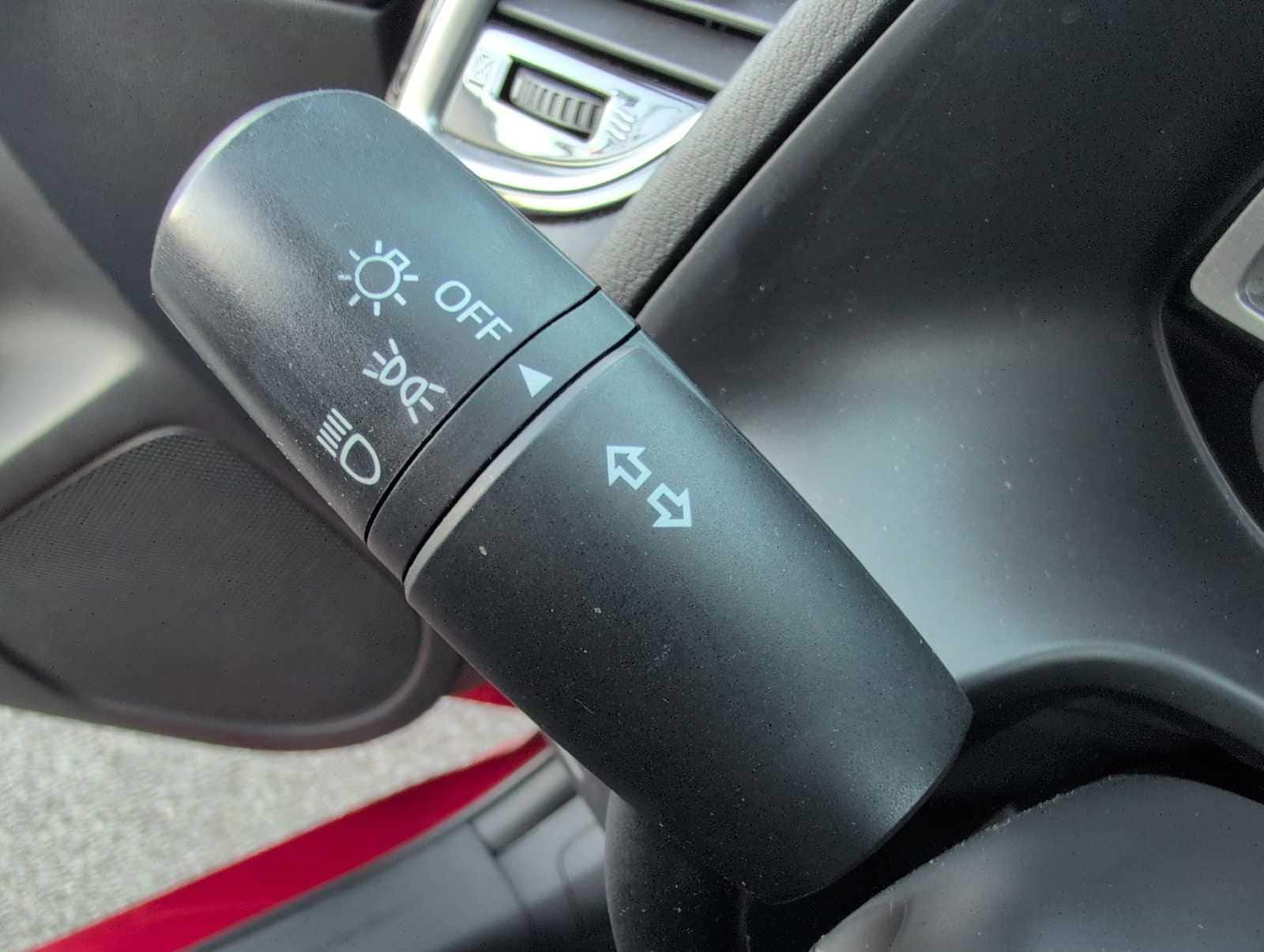 Thumbnail: 2015 Mazda Mazda3 - 27