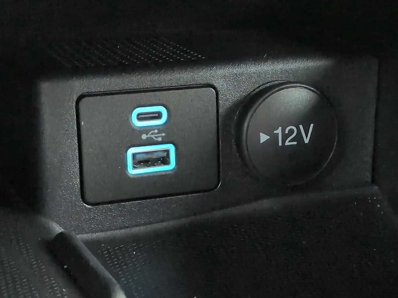 Thumbnail: 2023 Ford Escape - 32