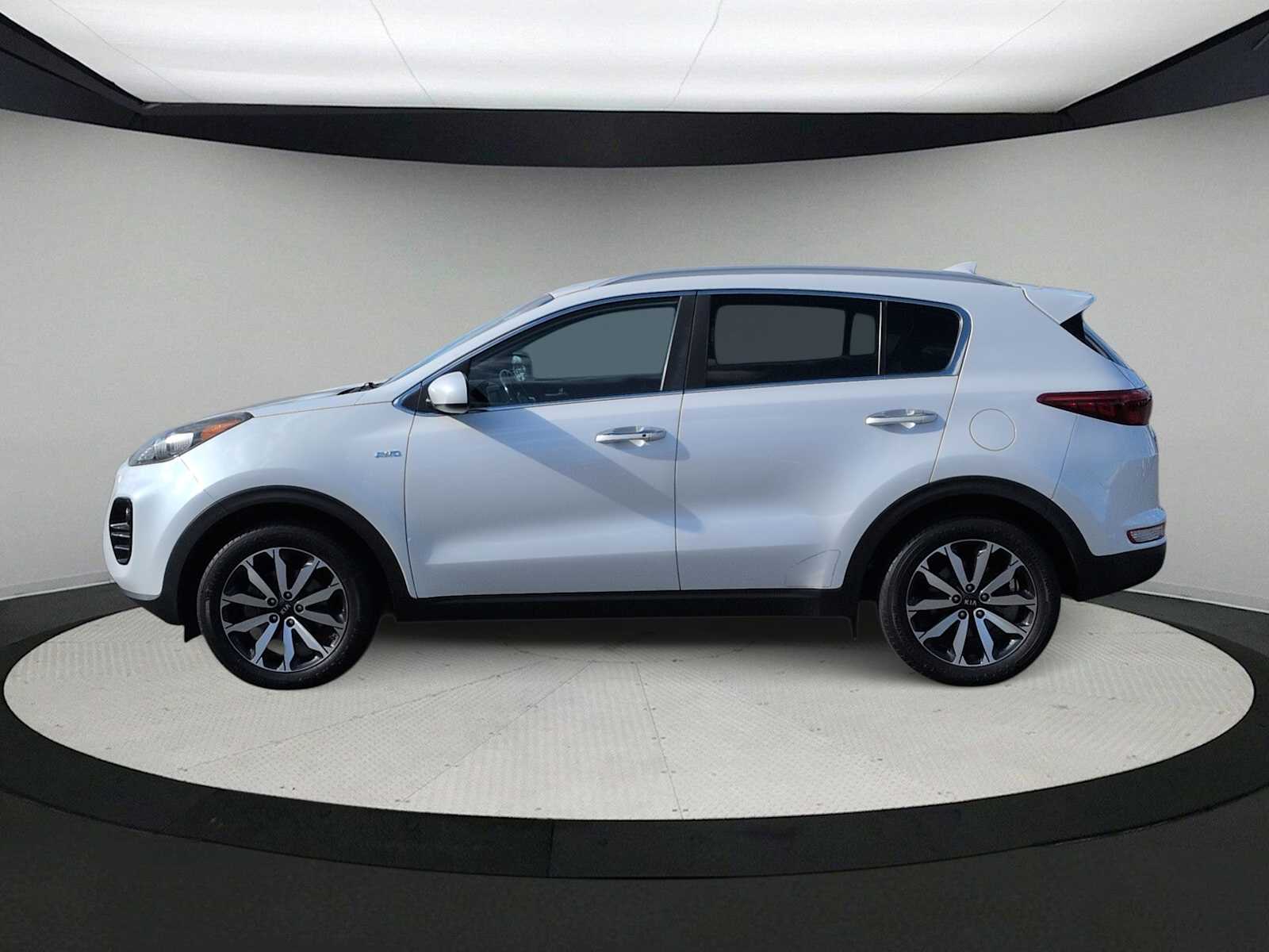 Thumbnail: 2017 Kia Sportage - 5