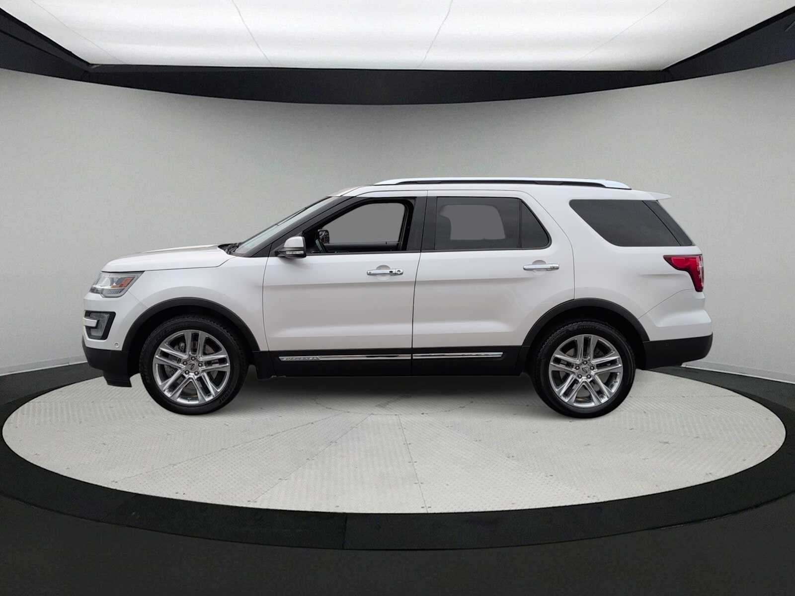 Thumbnail: 2016 Ford Explorer - 5