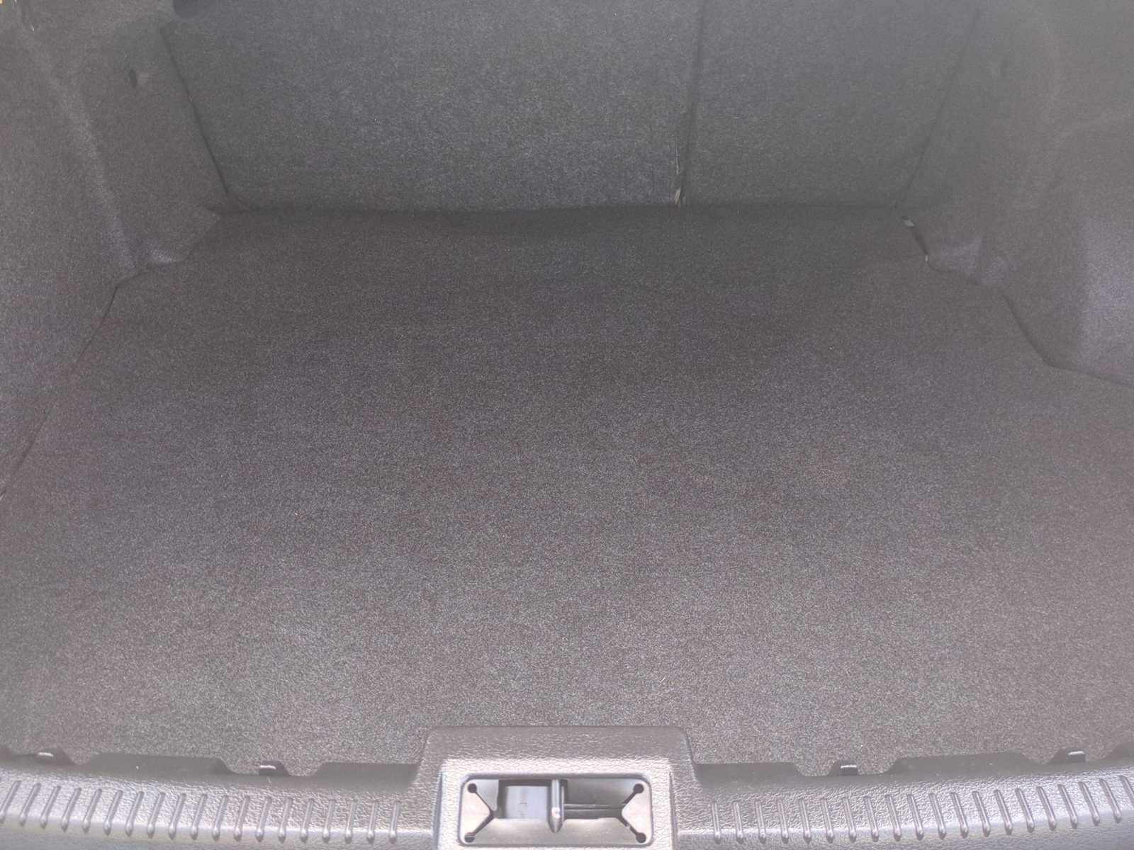Thumbnail: 2010 Ford Fusion - 30