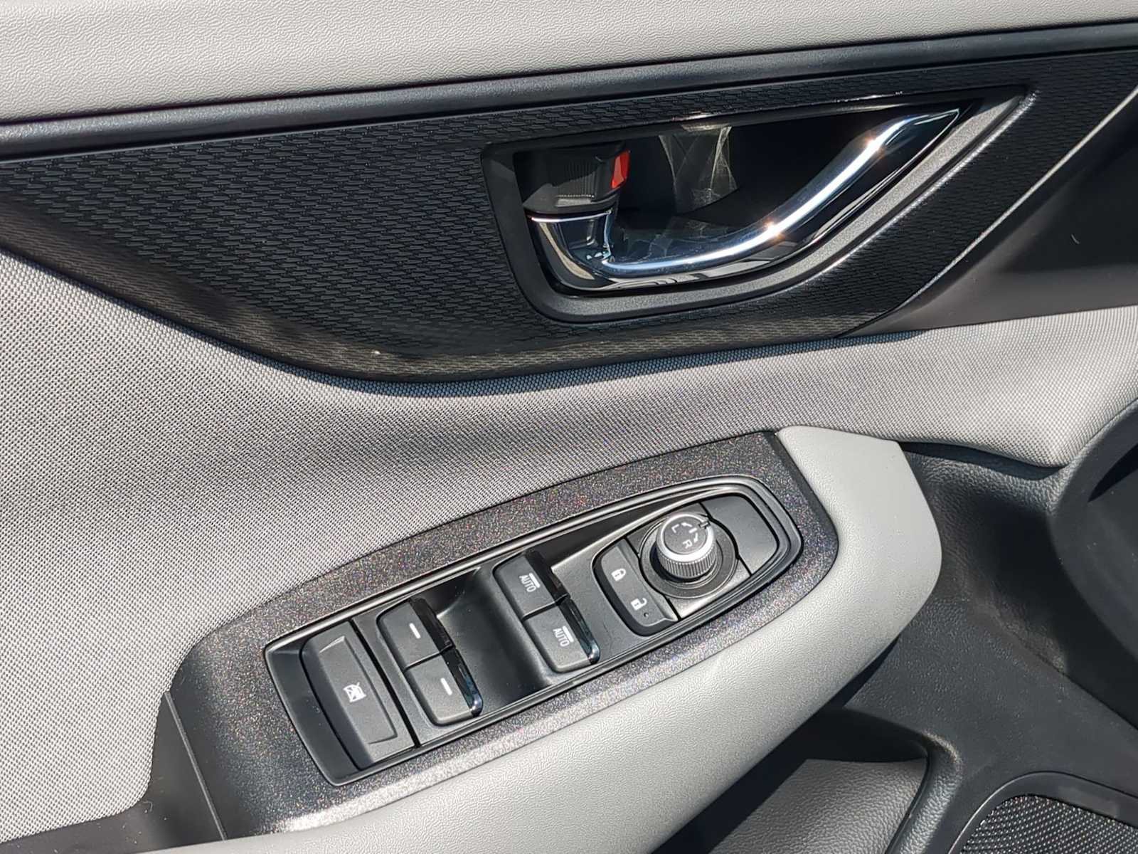 Thumbnail: 2025 Subaru Legacy - 18