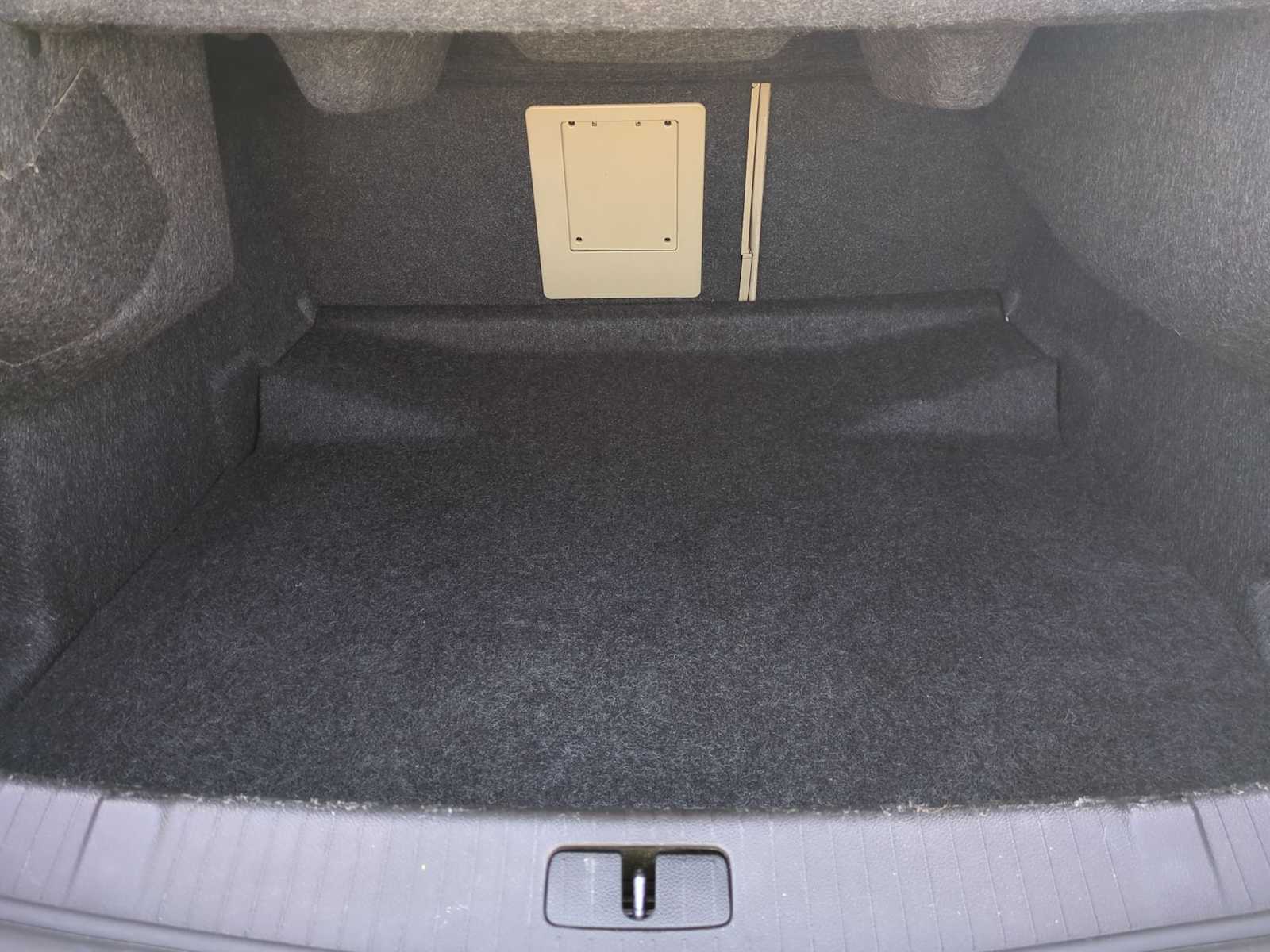 2011 Buick LaCrosse CXS 29