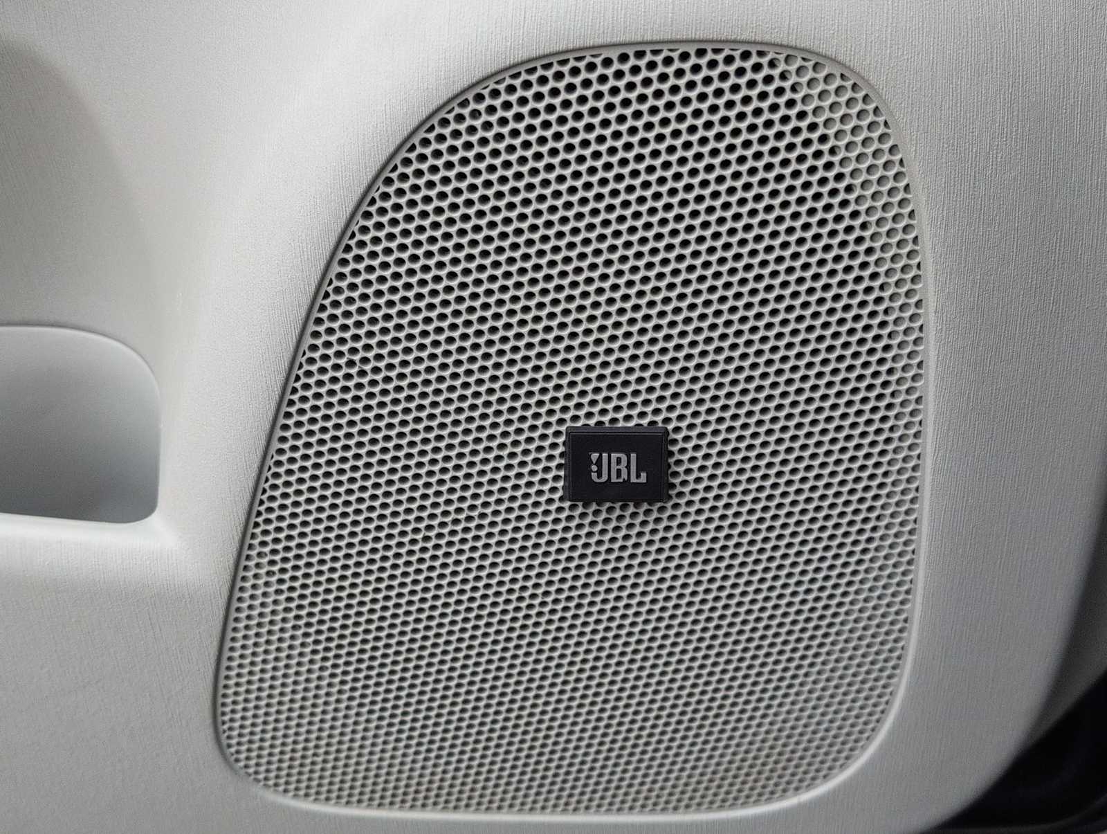 Thumbnail: 2012 Toyota Prius - 31