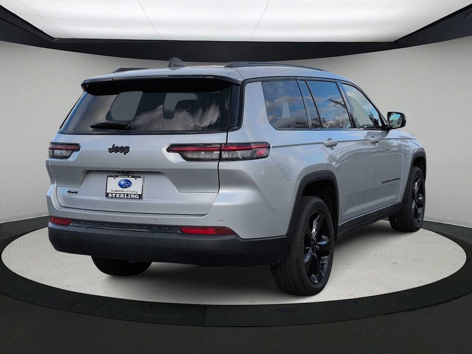 Thumbnail: 2023 Jeep Grand Cherokee L - 8