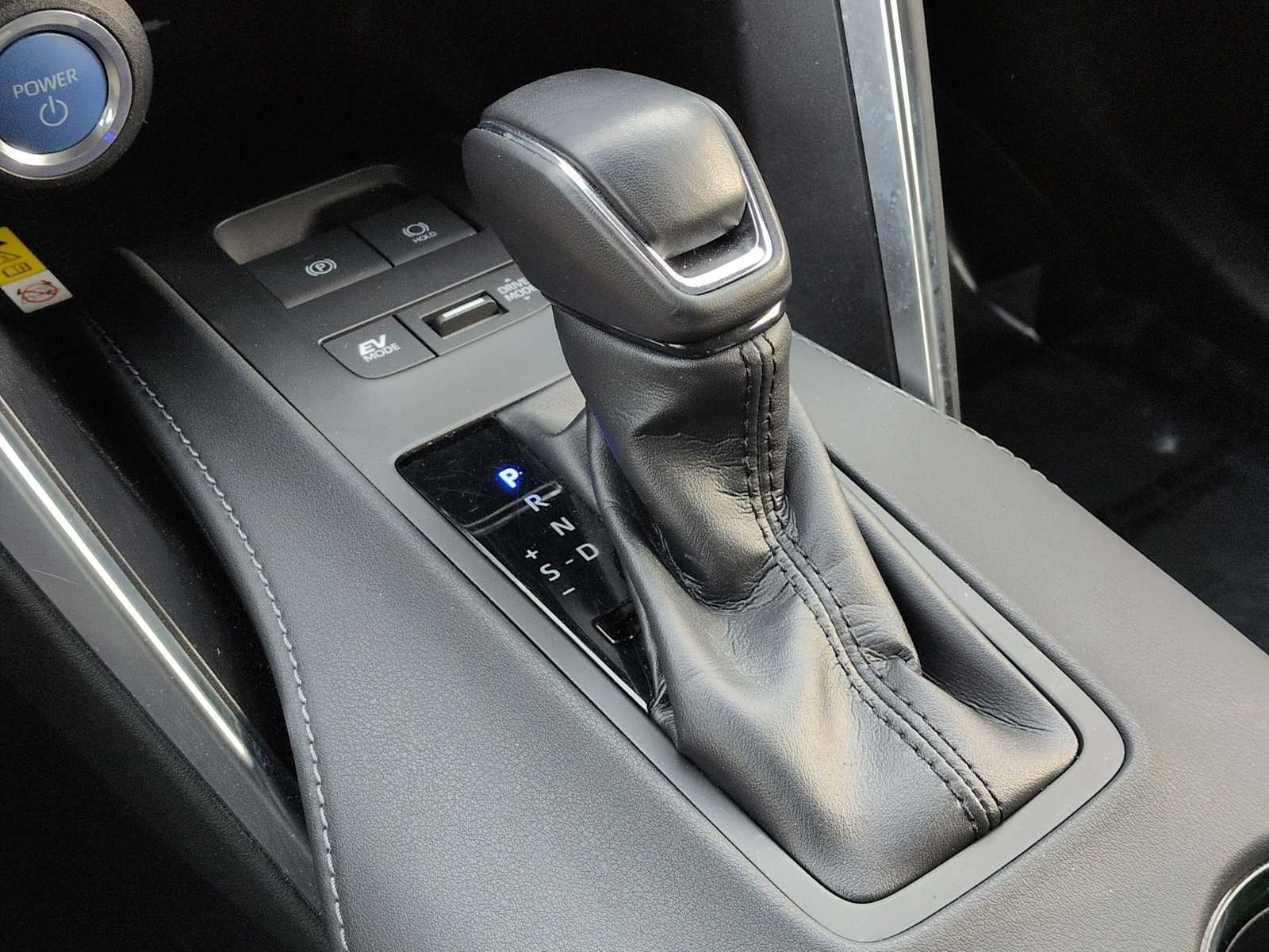 Thumbnail: 2022 Toyota Venza - 31