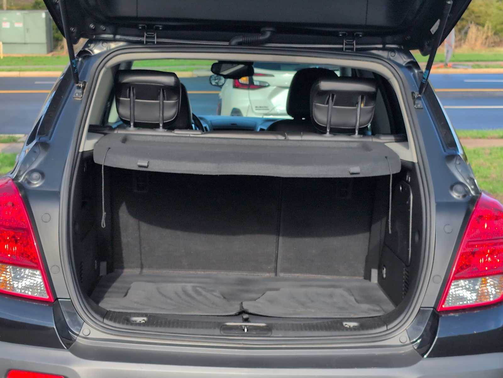 Thumbnail: 2015 Chevrolet Trax - 33