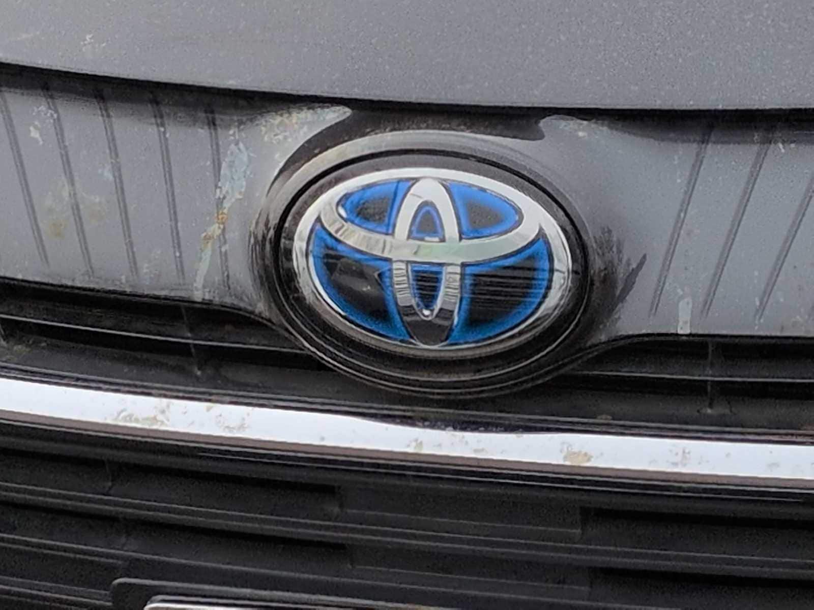 Thumbnail: 2022 Toyota Venza - 11