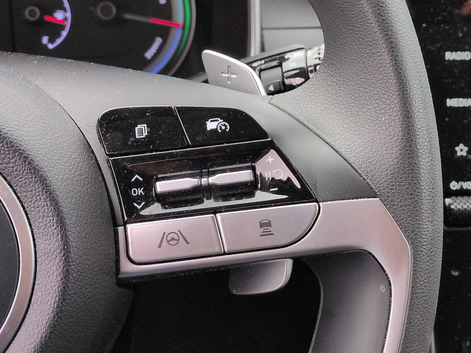 Thumbnail: 2022 Hyundai Tucson - 24