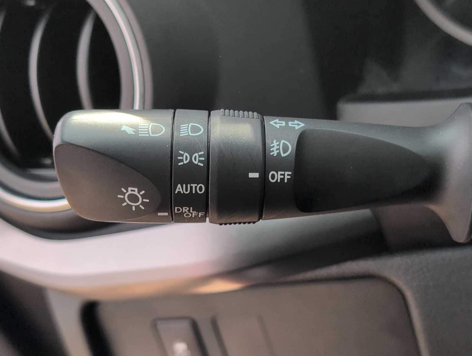 Thumbnail: 2023 Toyota Tacoma - 27