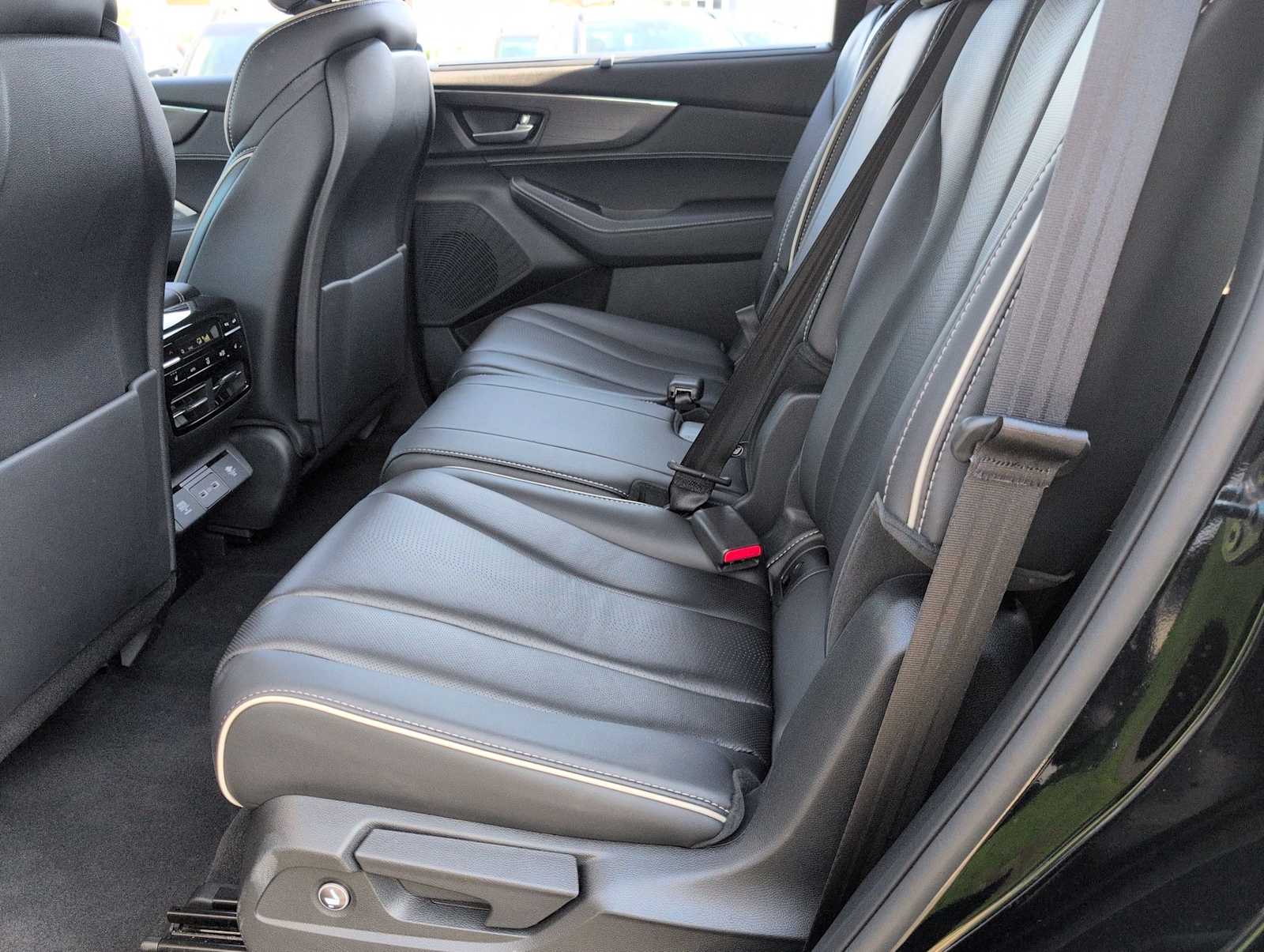 Thumbnail: 2023 Acura MDX - 19