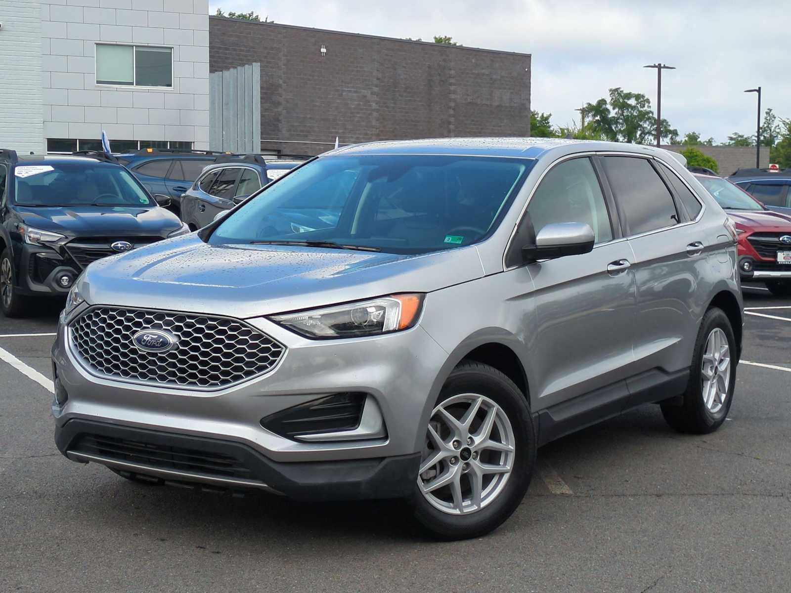 2023 Ford Edge