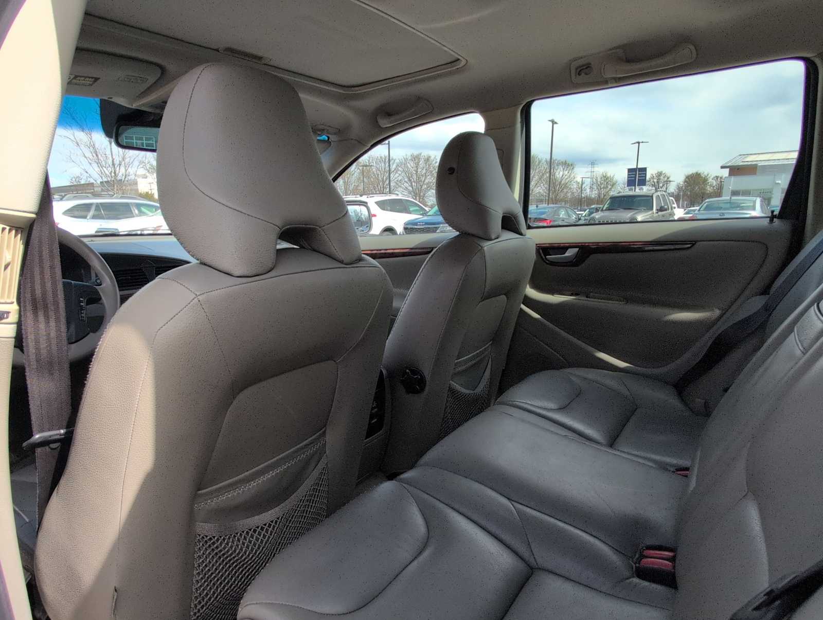 Thumbnail: 2005 Volvo XC70 - 18