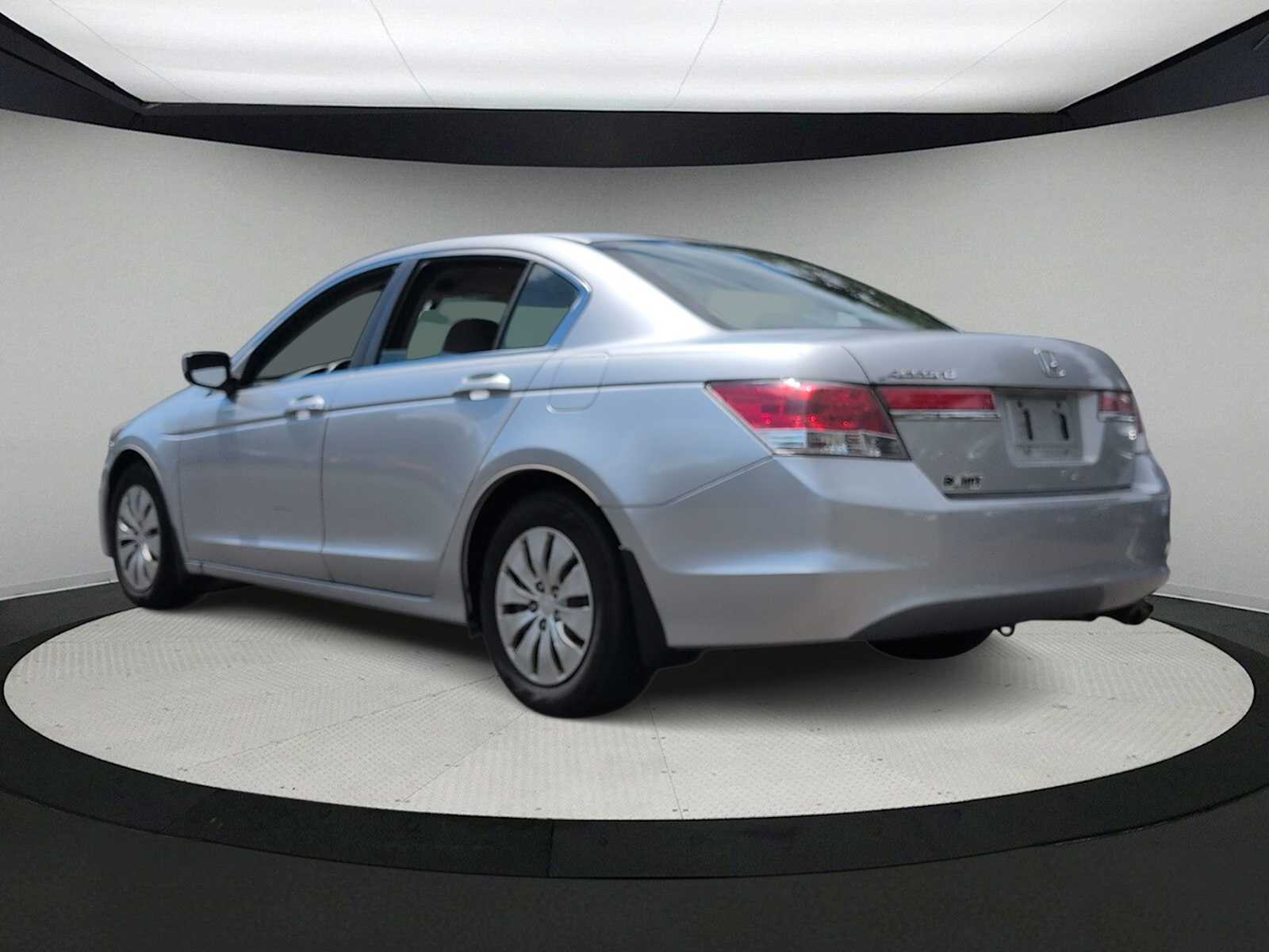 Thumbnail: 2011 Honda Accord - 6