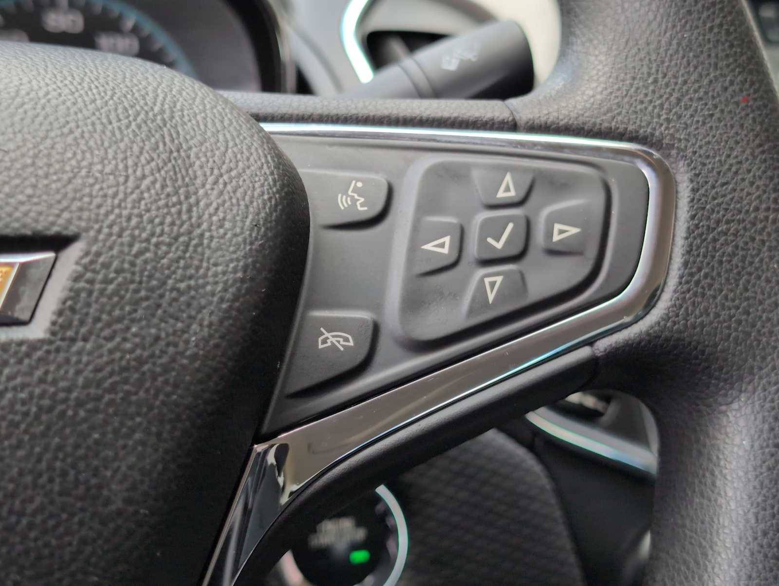 Thumbnail: 2017 Chevrolet Cruze - 24