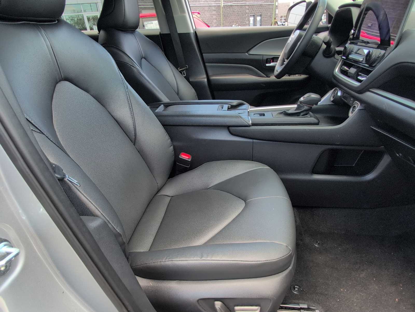 Thumbnail: 2025 Toyota Grand Highlander - 21