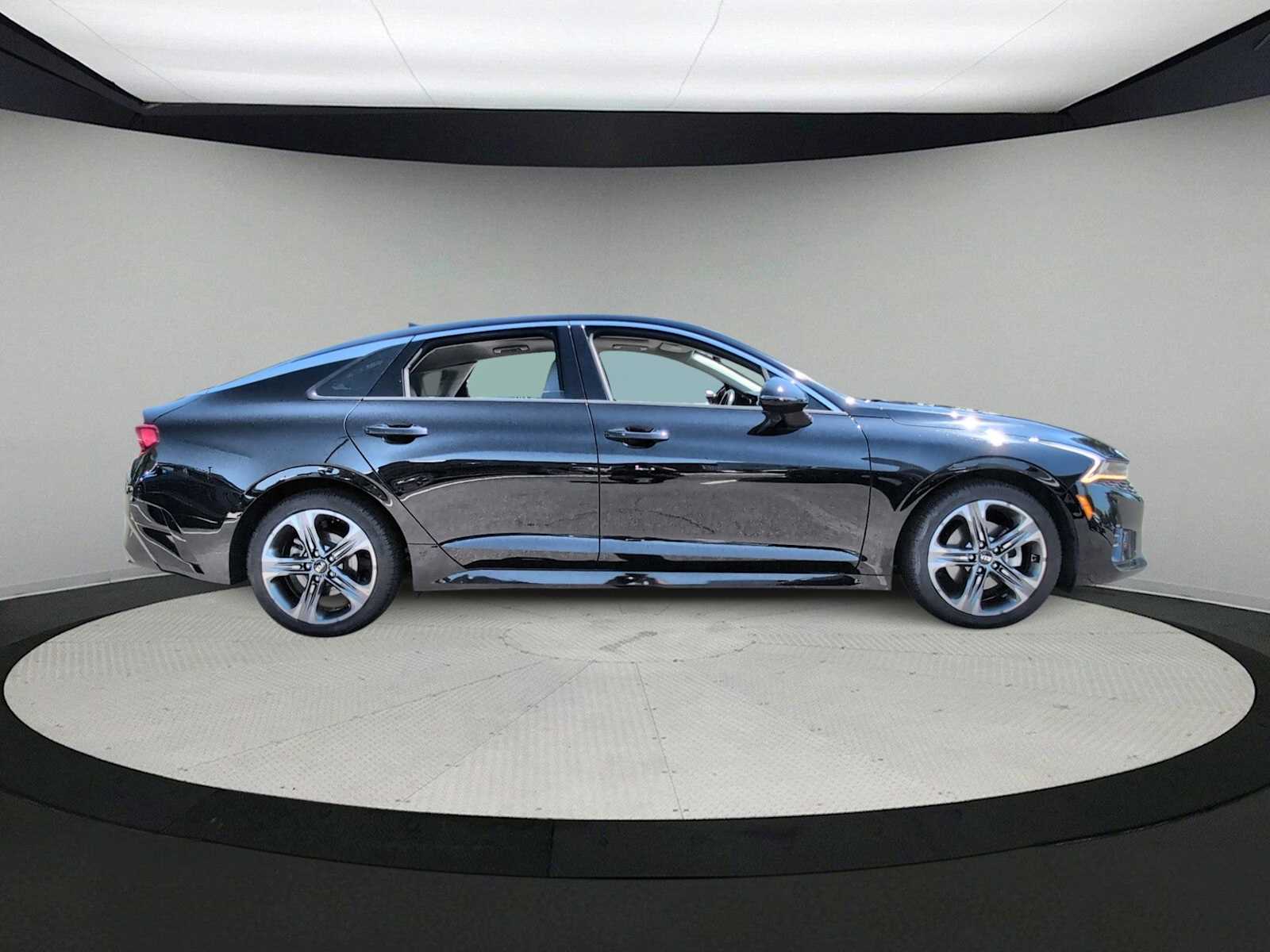 Thumbnail: 2021 Kia K5 - 9