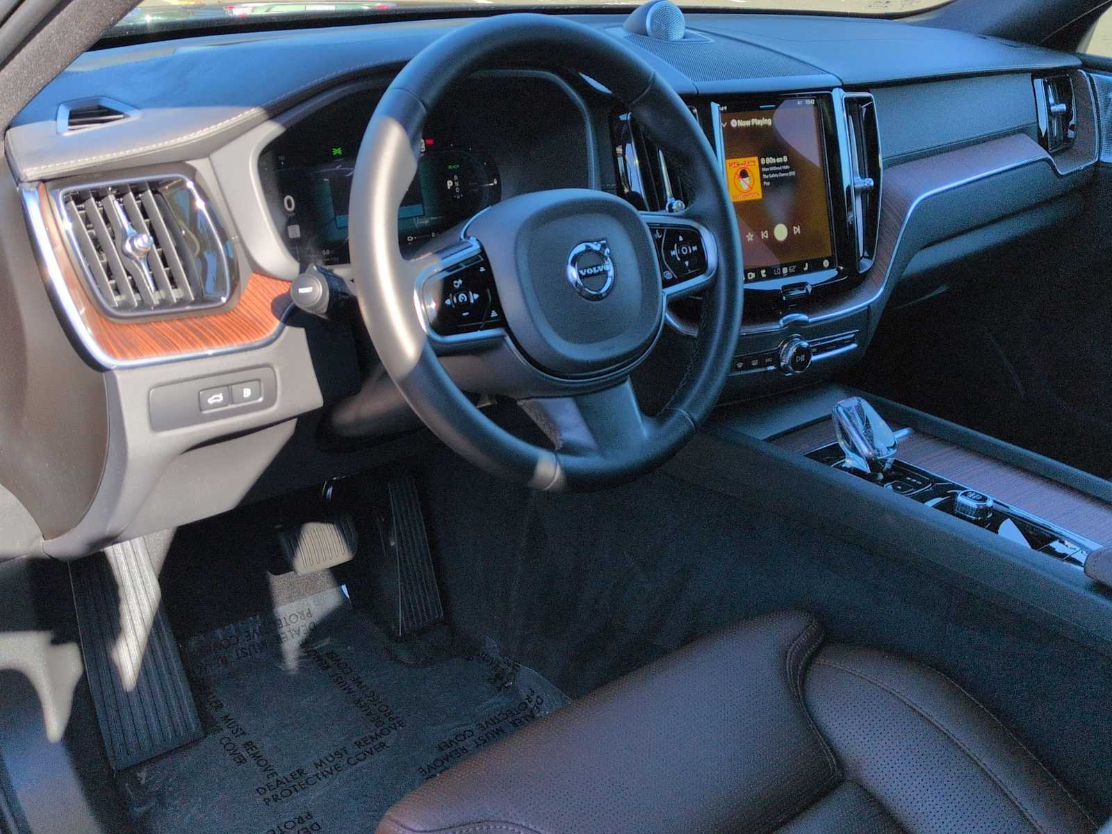 Thumbnail: 2025 Volvo XC60 - 15