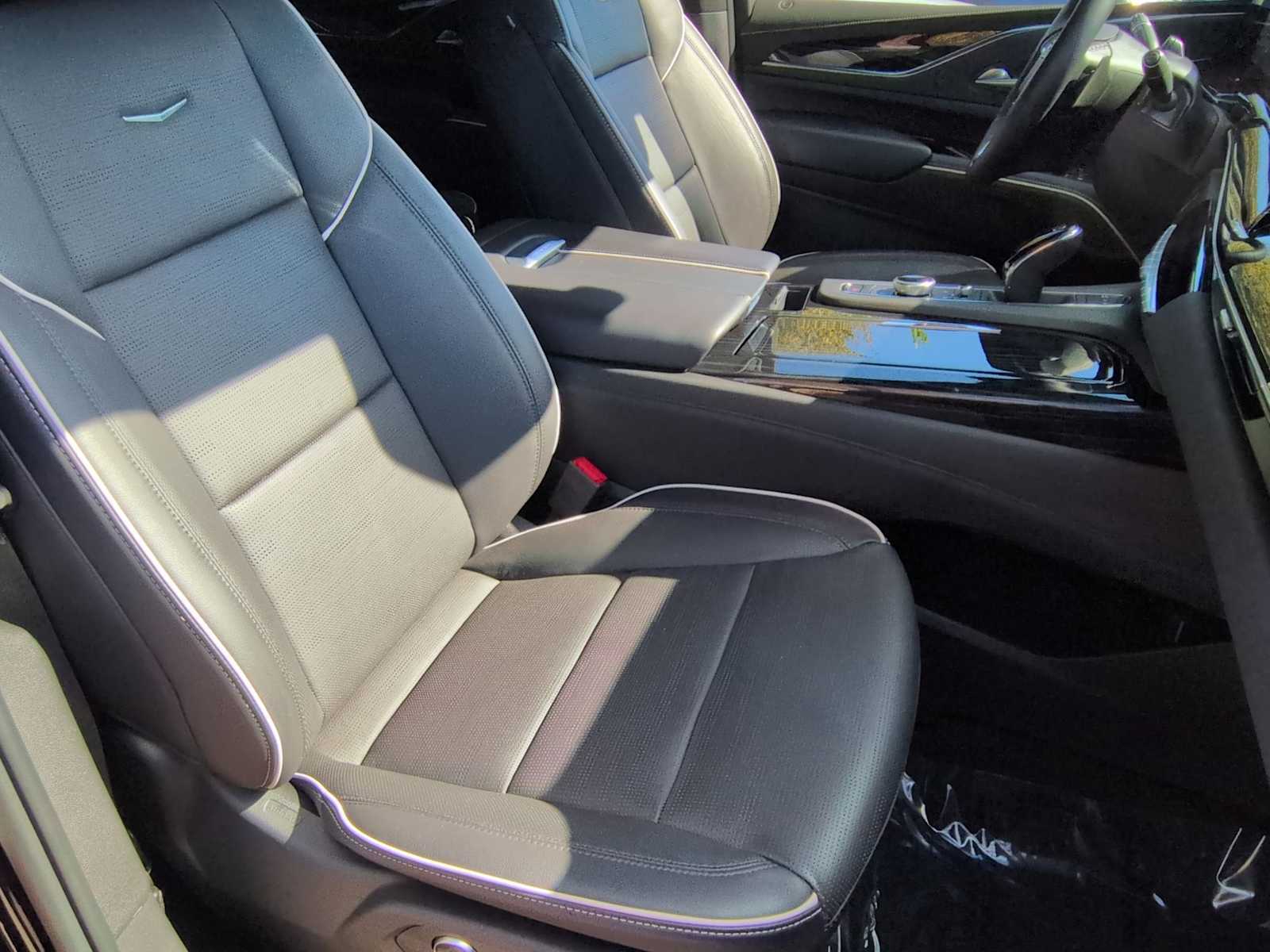 Thumbnail: 2024 Cadillac Escalade - 23