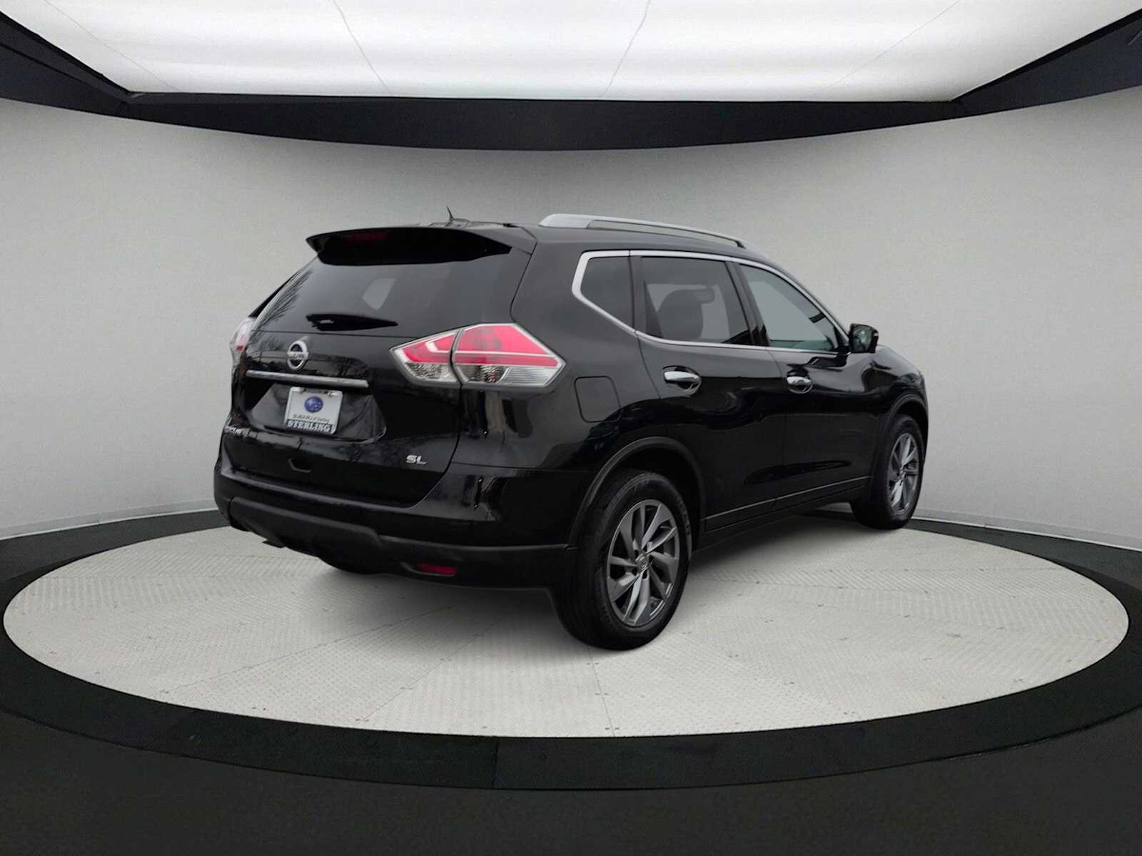 Thumbnail: 2015 Nissan Rogue - 8