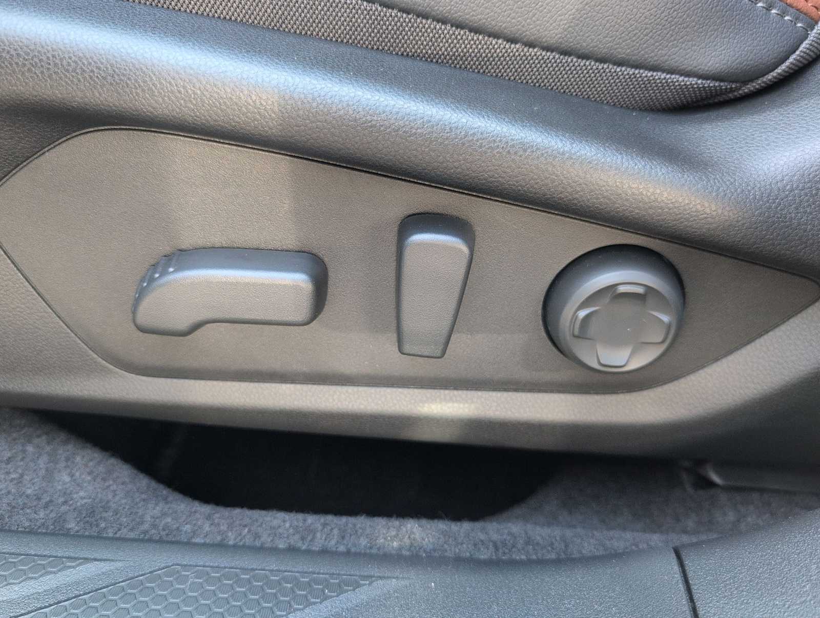 Thumbnail: 2026 Subaru Outback - 17