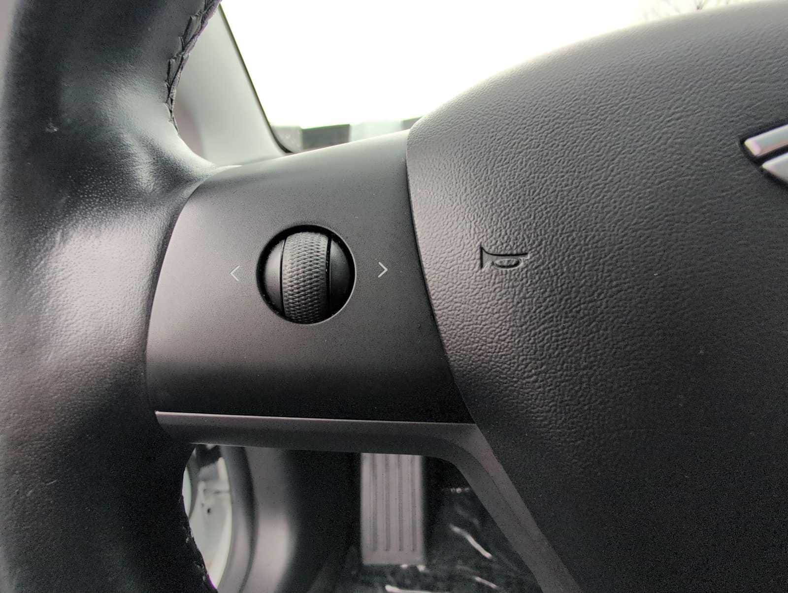 Thumbnail: 2019 Tesla Model 3 - 24