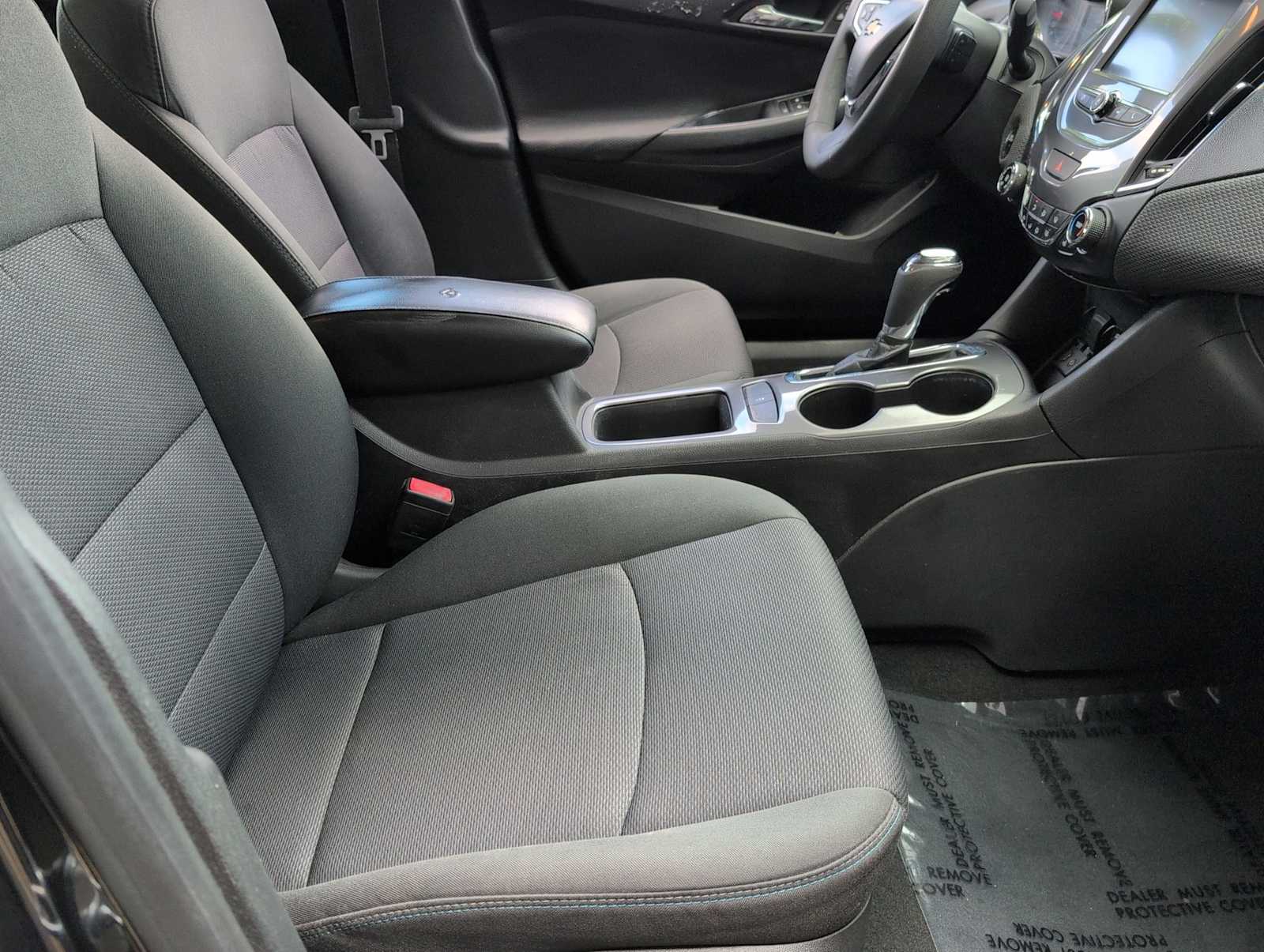 Thumbnail: 2017 Chevrolet Cruze - 21