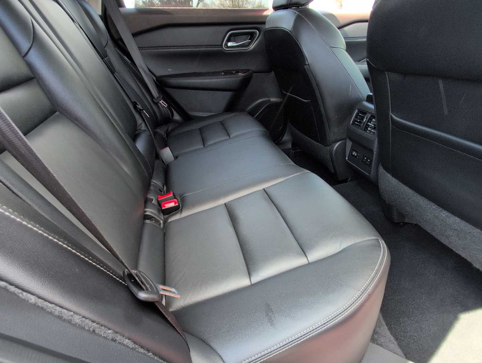 Thumbnail: 2021 Nissan Rogue - 20