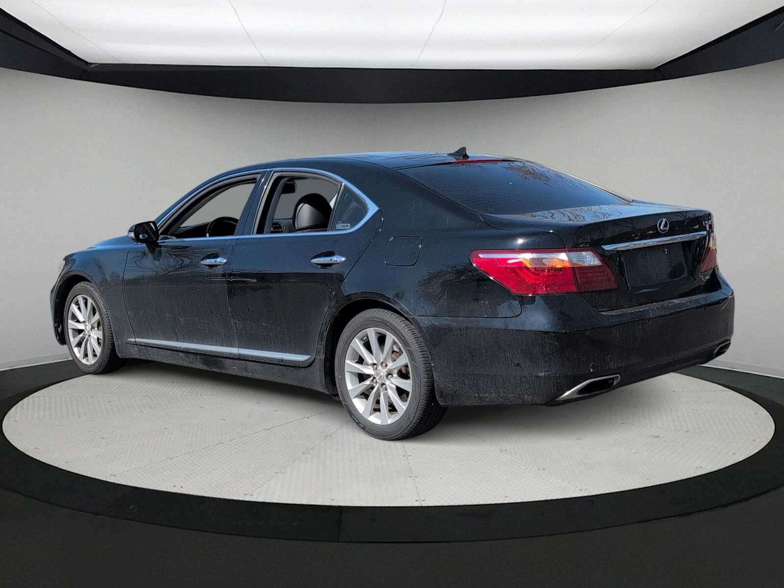 Thumbnail: 2012 Lexus LS - 6