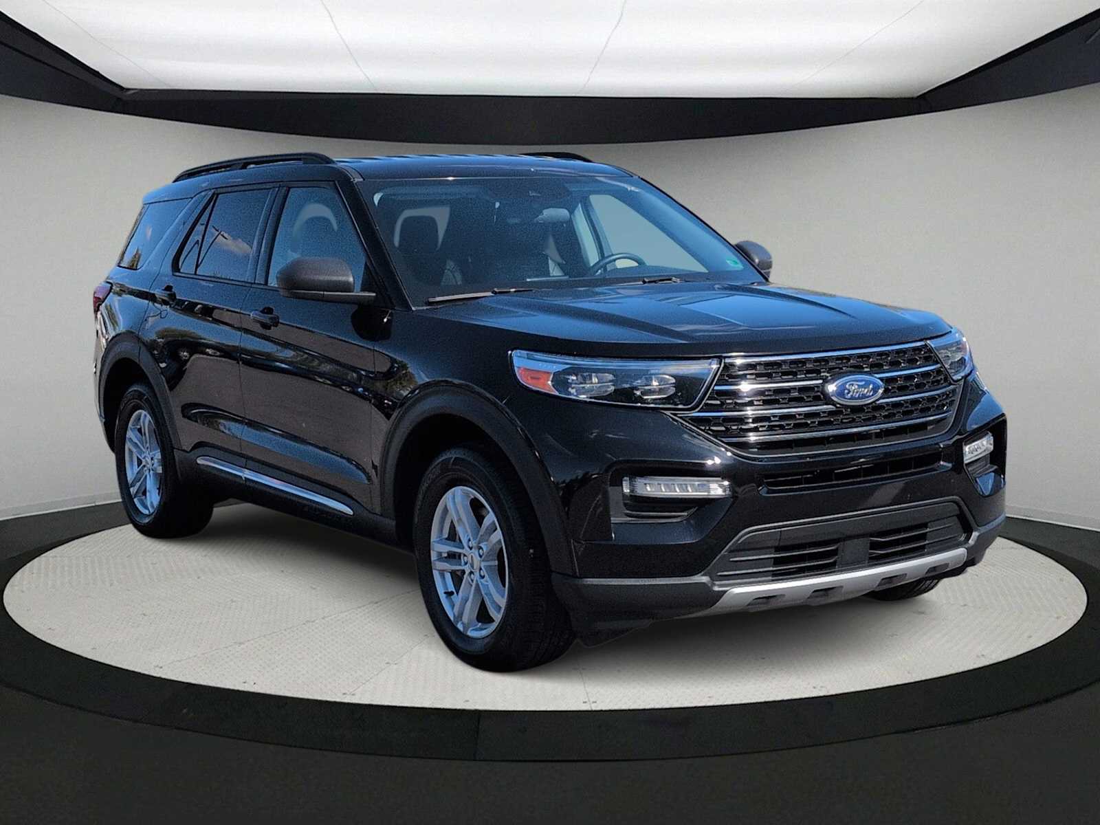 Thumbnail: 2023 Ford Explorer - 2