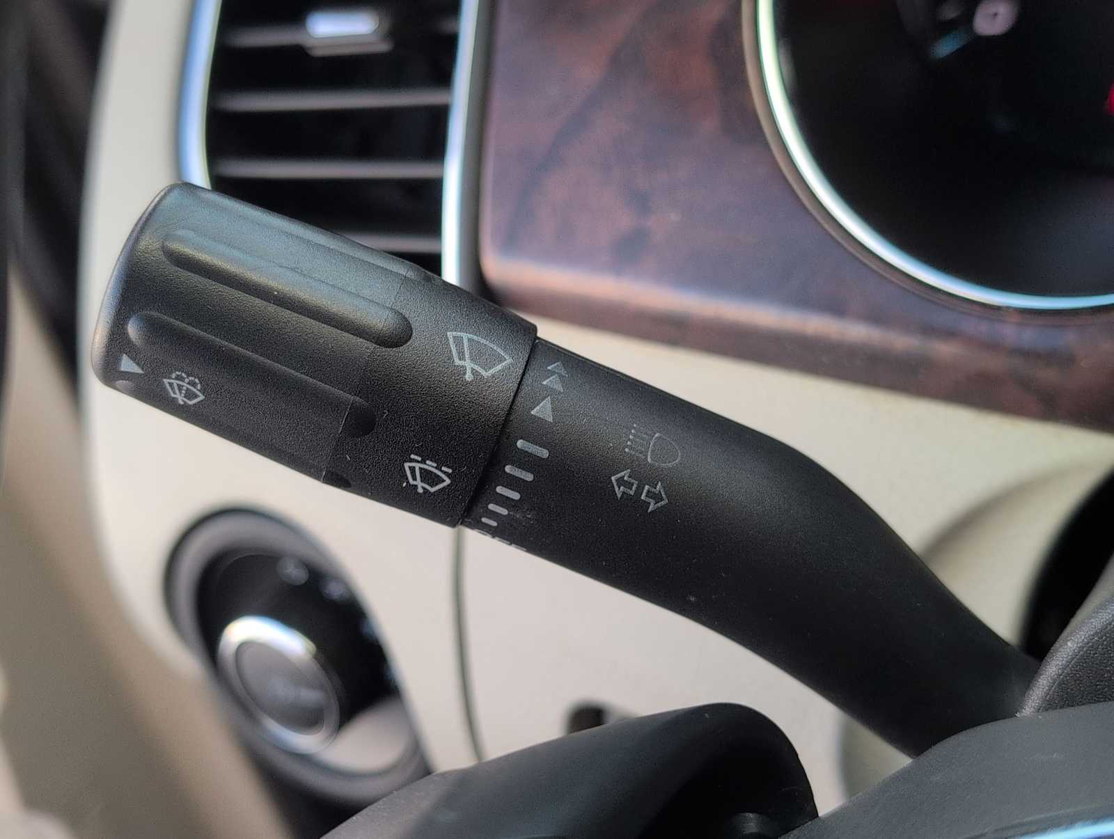 Thumbnail: 2012 Ford Taurus - 27