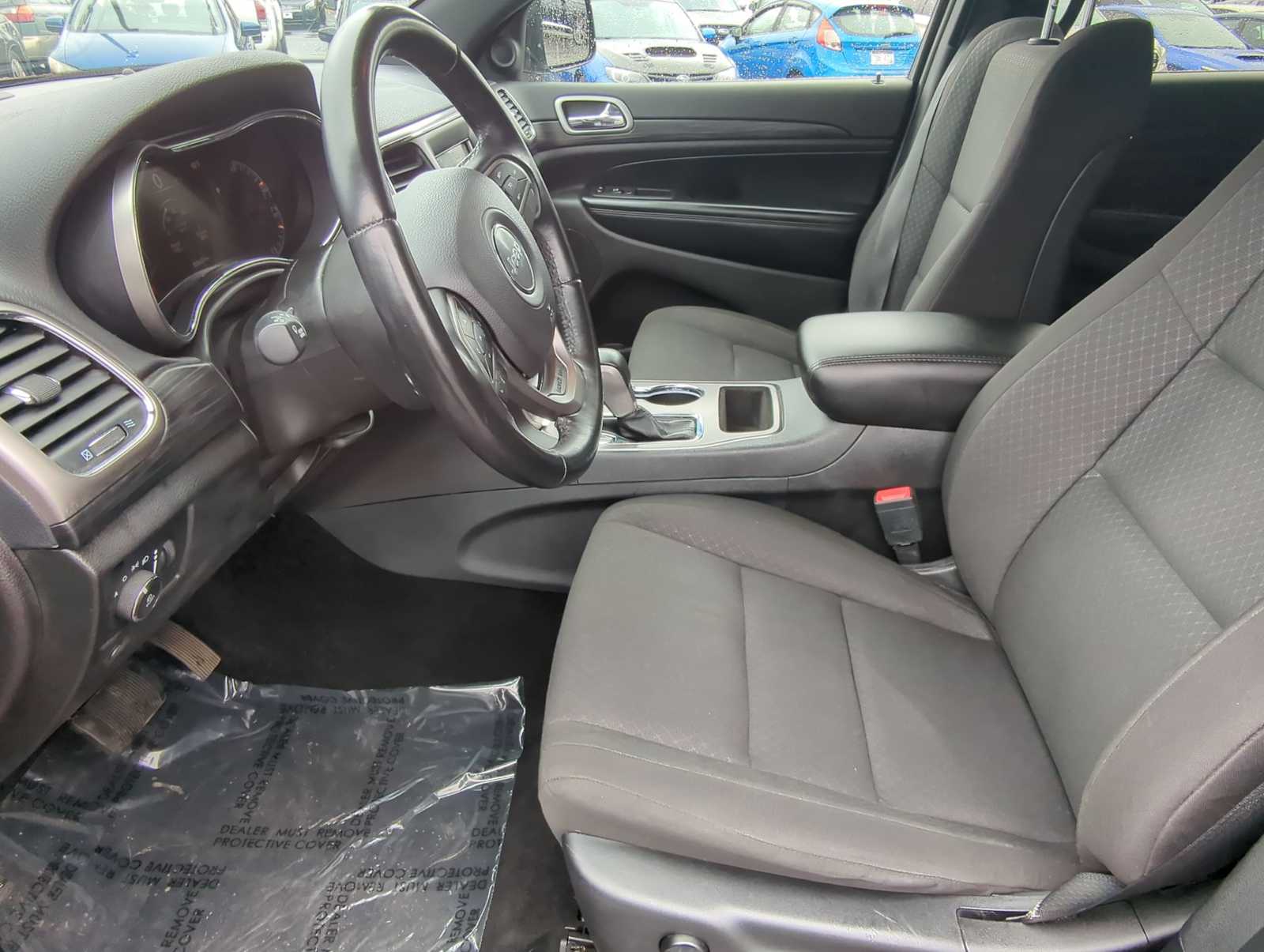 2021 Jeep Grand Cherokee Laredo E photo 2