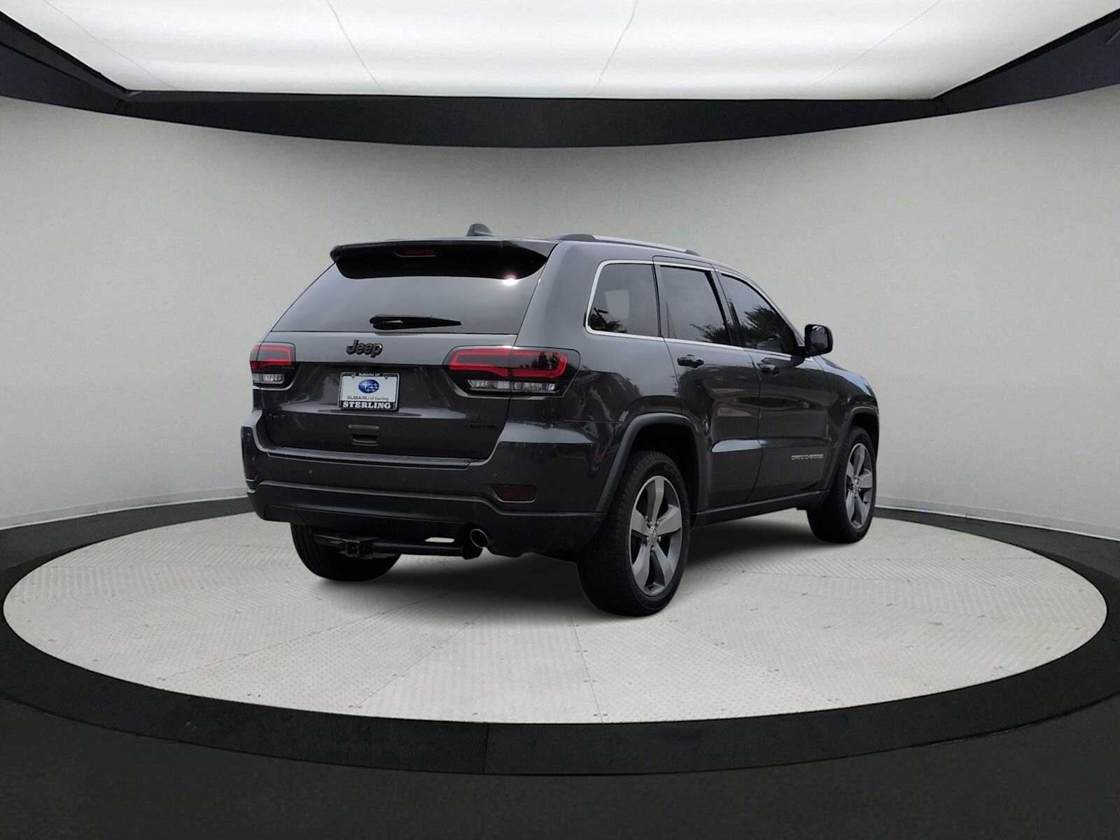 Thumbnail: 2015 Jeep Grand Cherokee - 8