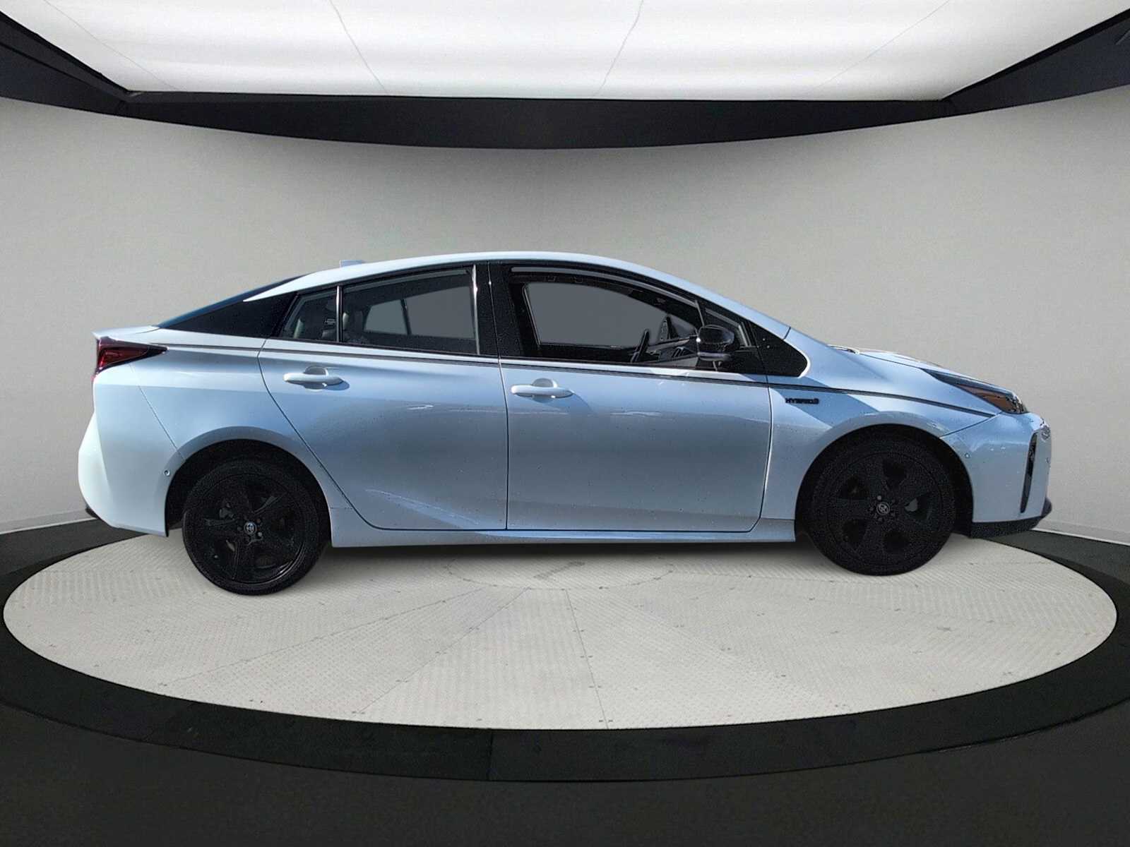 Thumbnail: 2021 Toyota Prius - 5