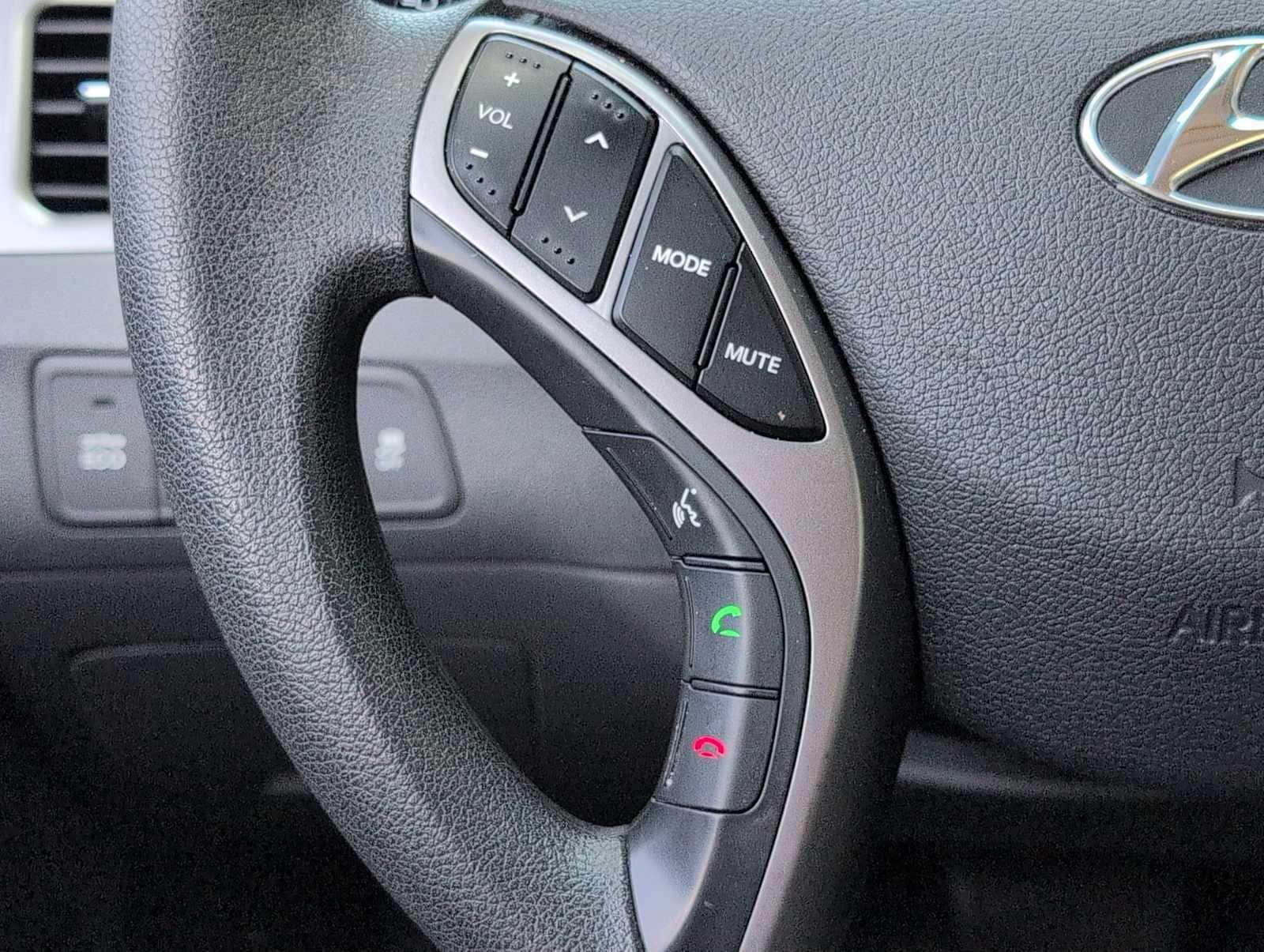 Thumbnail: 2013 Hyundai Elantra - 23