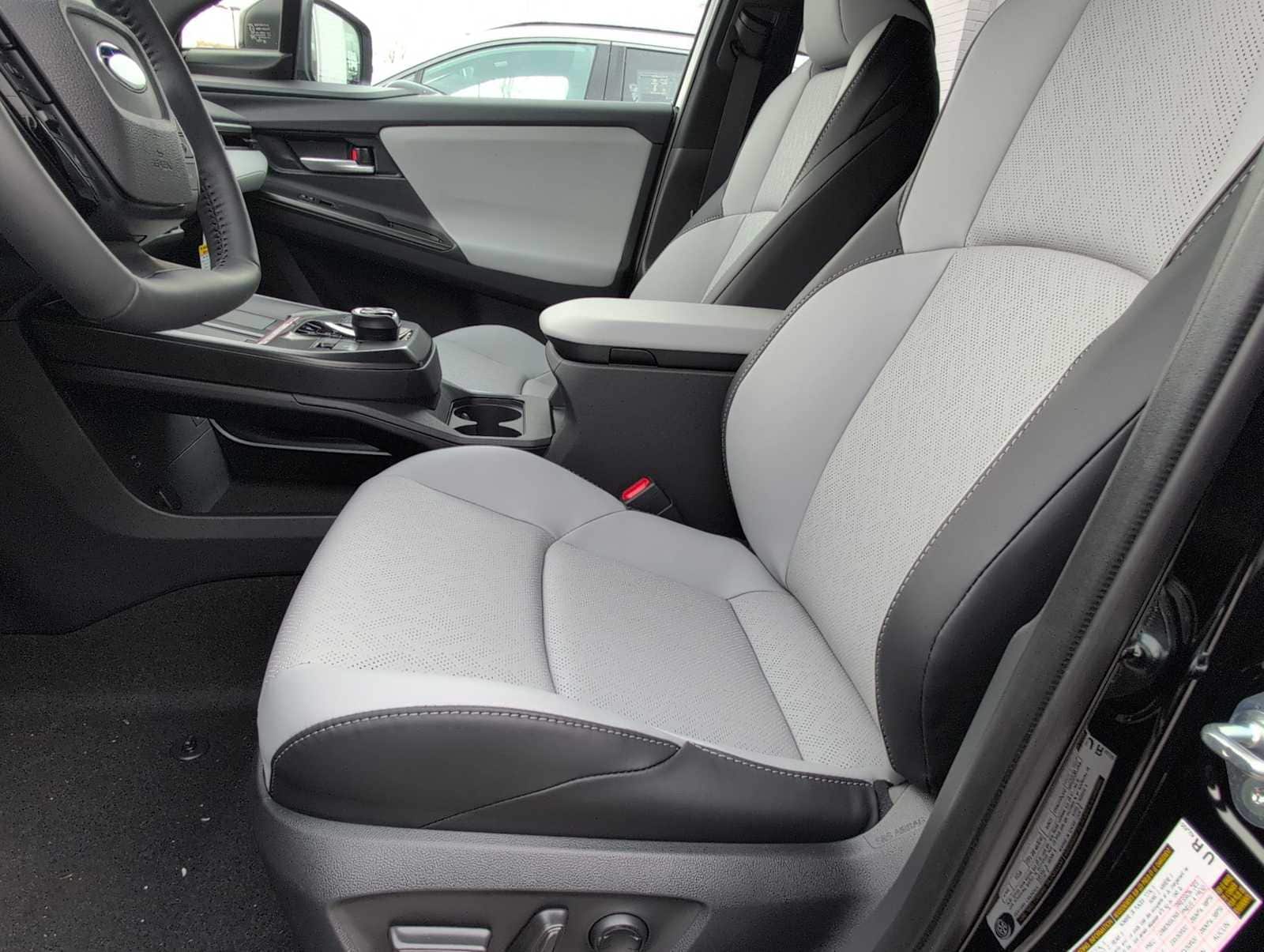 Thumbnail: 2026 Subaru Solterra - 17