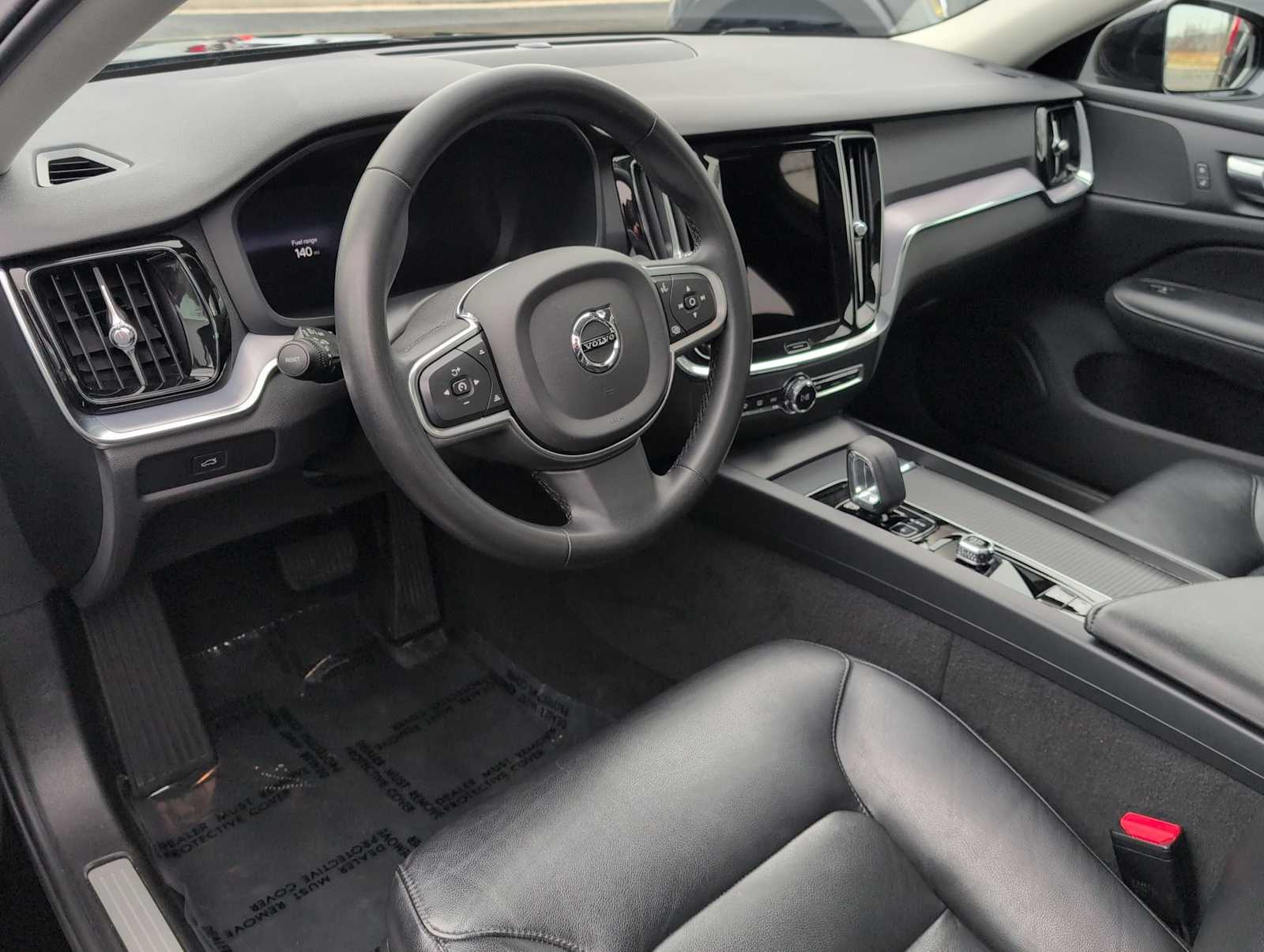 Thumbnail: 2024 Volvo S60 - 10