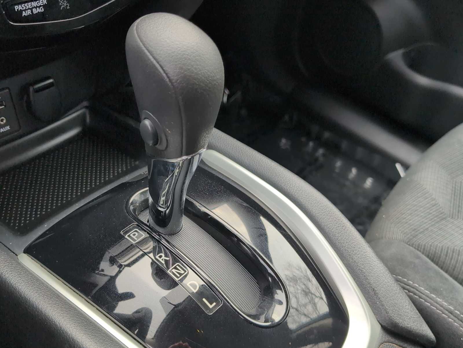 Thumbnail: 2014 Nissan Rogue - 28