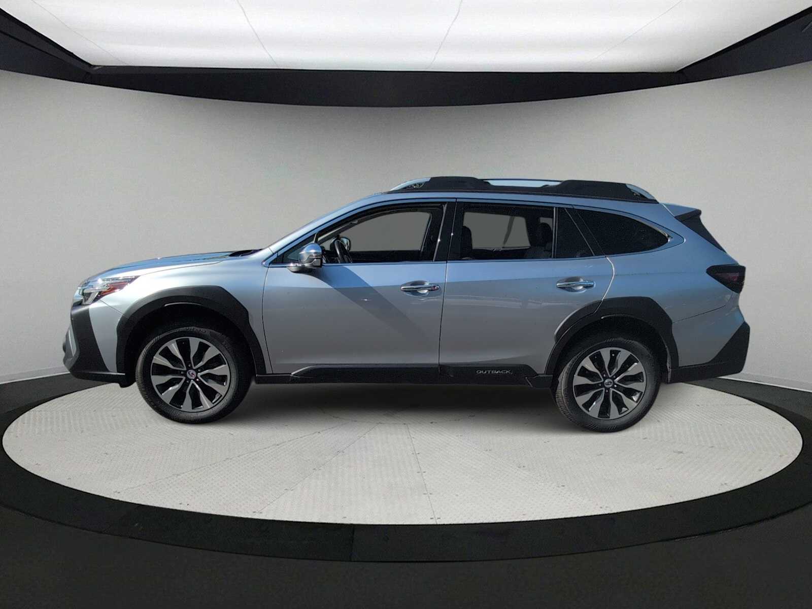 2024 Subaru Outback Touring XT's photo