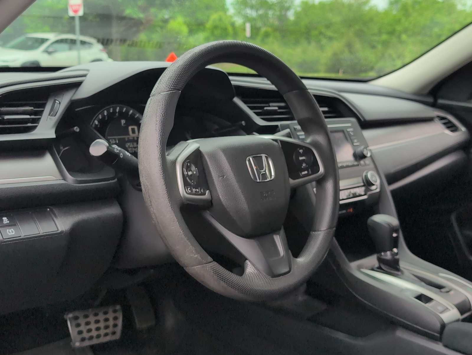 Thumbnail: 2016 Honda Civic - 10
